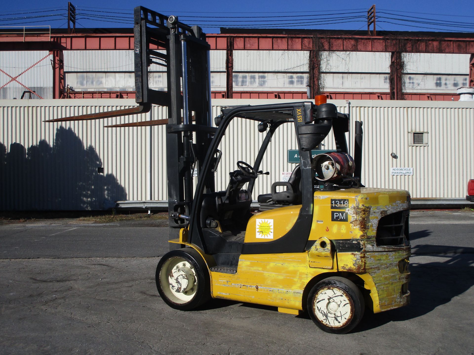 2015 Yale GLC155VX 15,000lb Forklift - Image 12 of 16