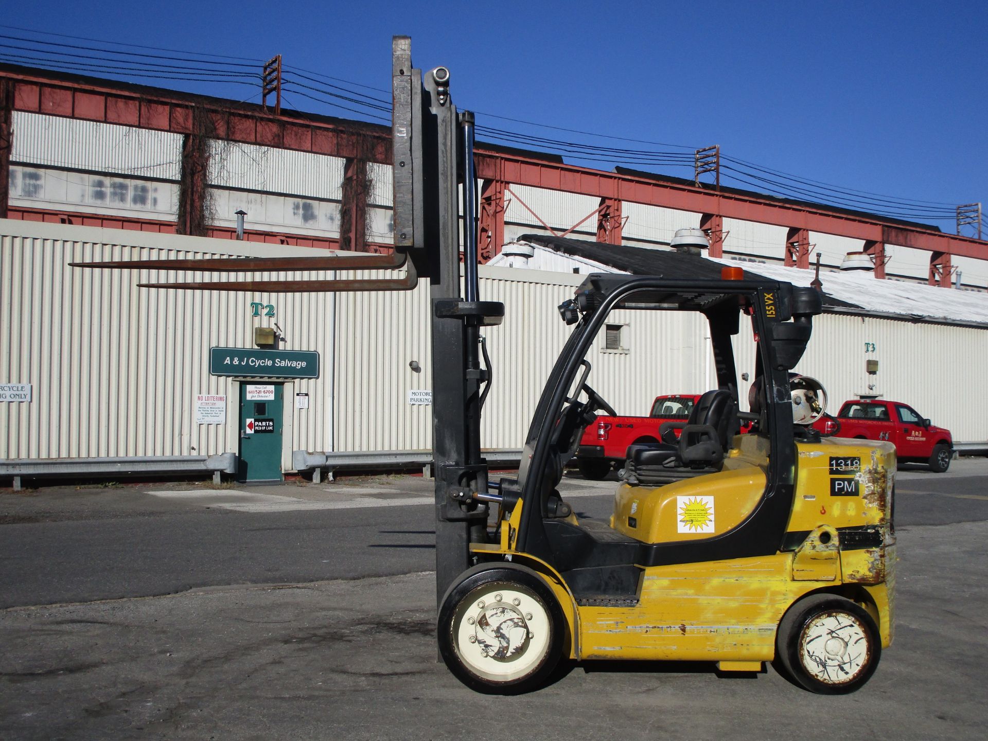 2015 Yale GLC155VX 15,000lb Forklift - Image 14 of 16