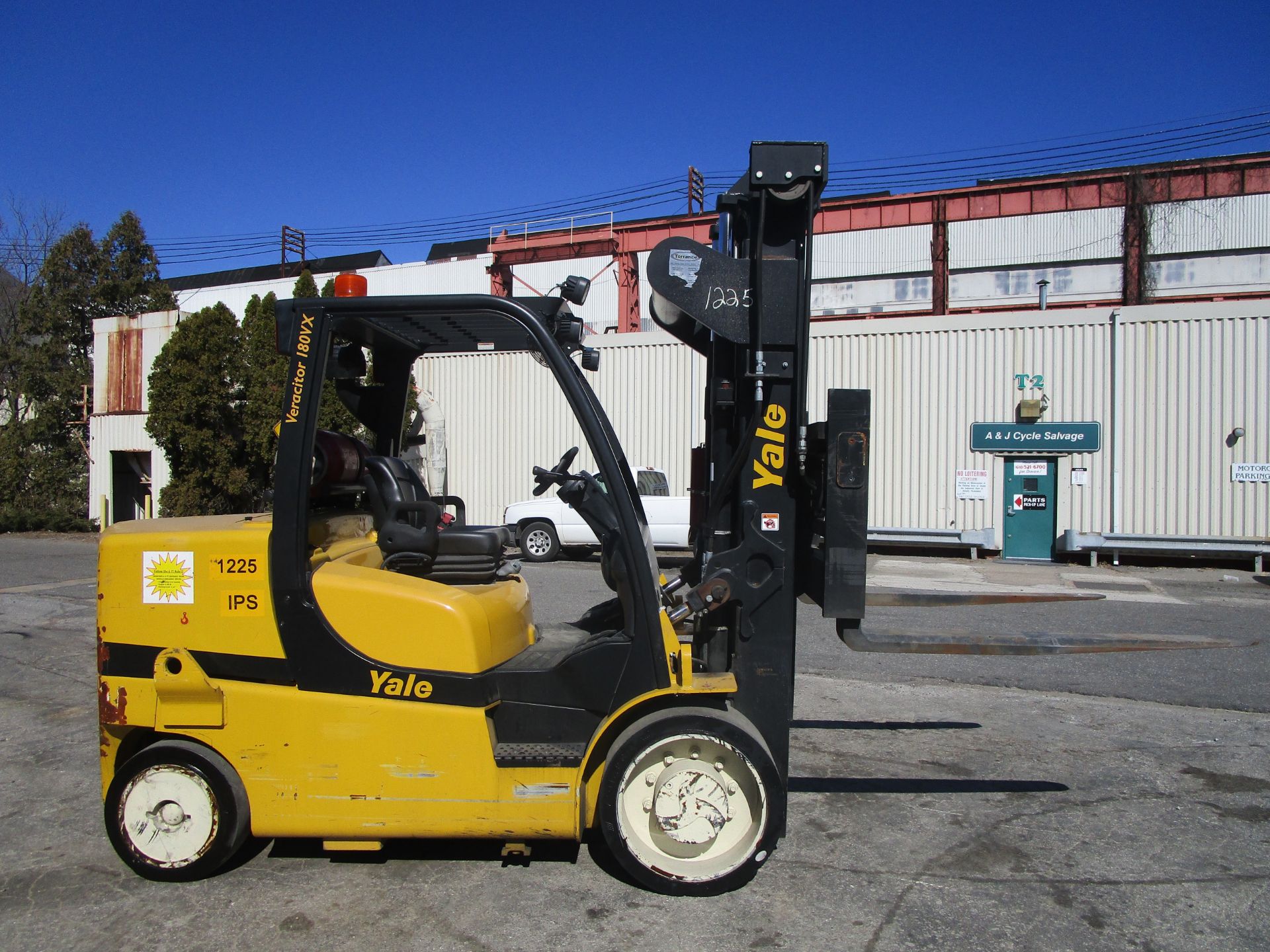 2014 Yale GLC155VX 18,000lb Forklift - Image 8 of 26