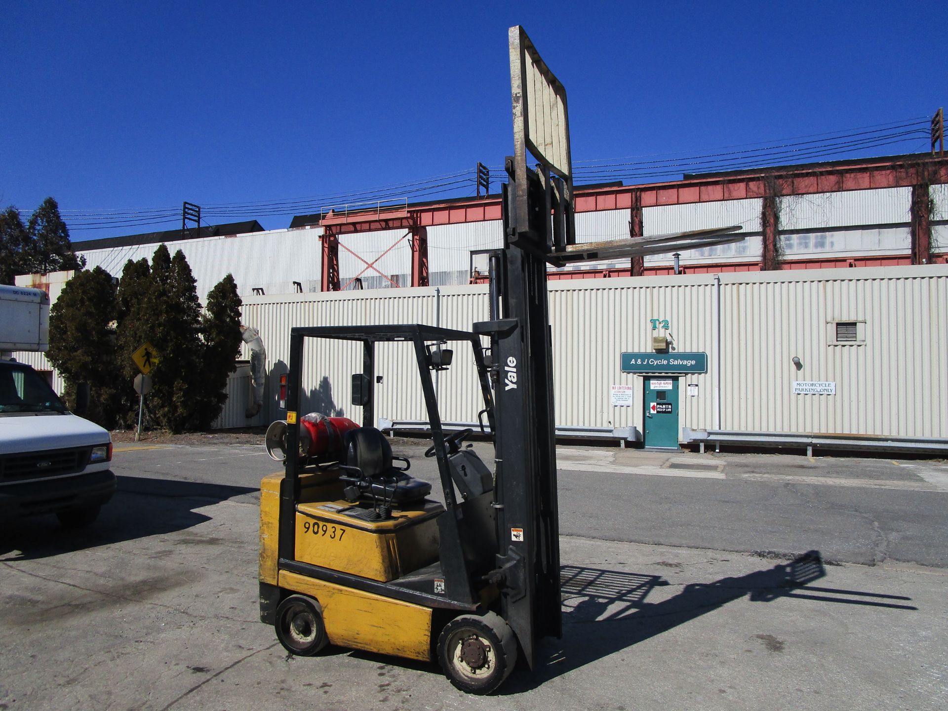 Yale GLC040AF 4,000lb Forklift - Image 7 of 20