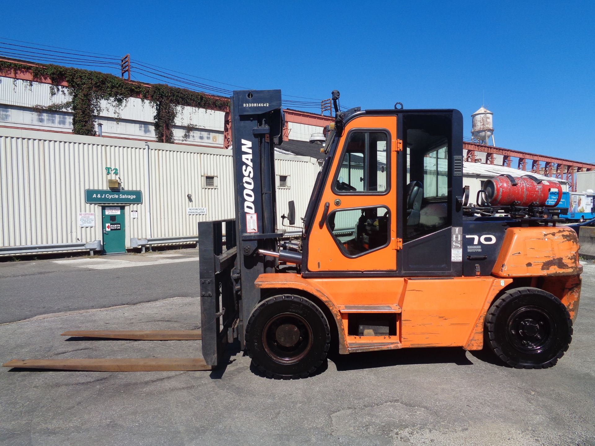 Doosan G70S-5 14,000lb Forklift - Image 7 of 17