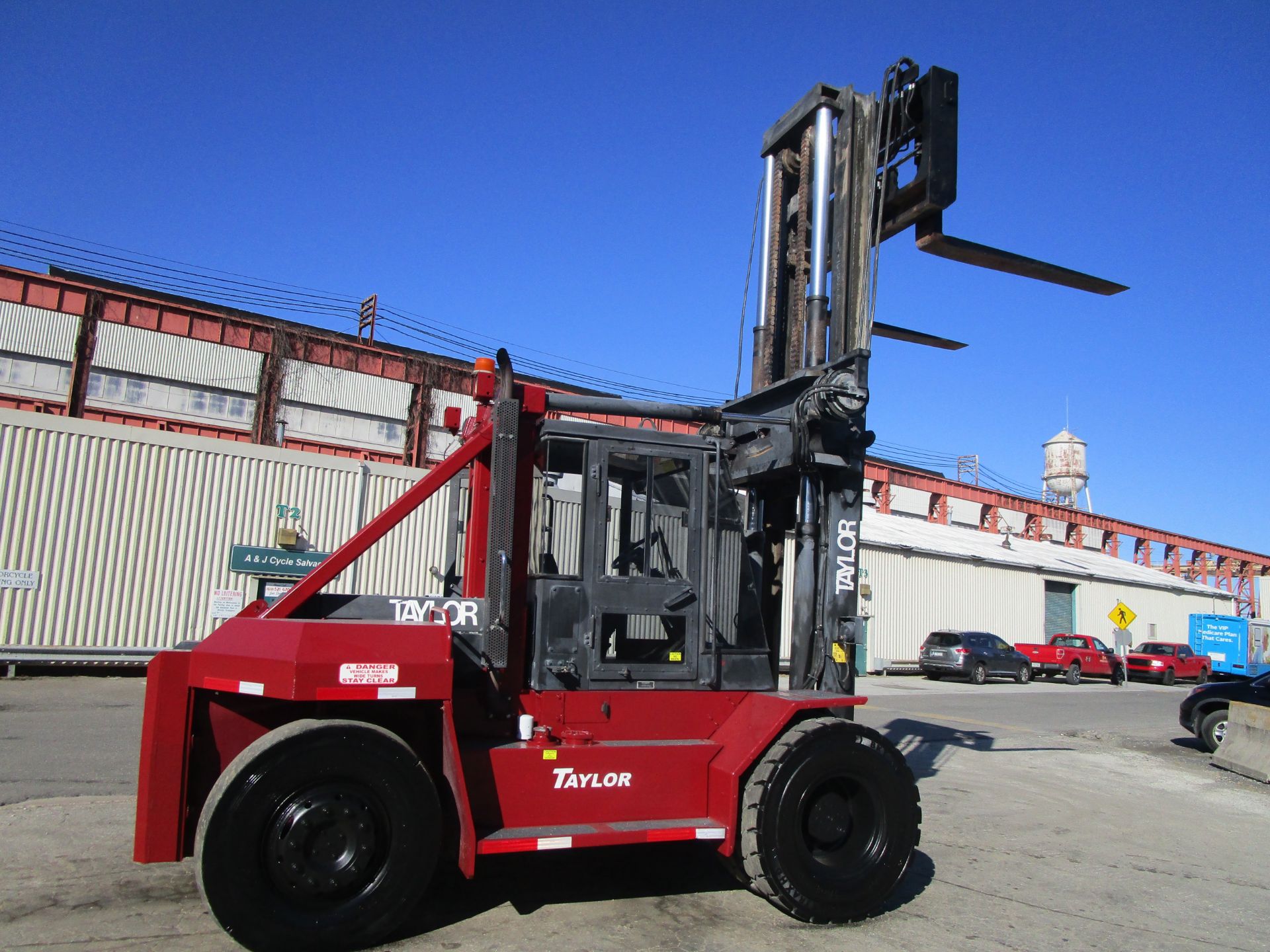 Taylor THD-300S 30,000lb Forklift - Image 11 of 20