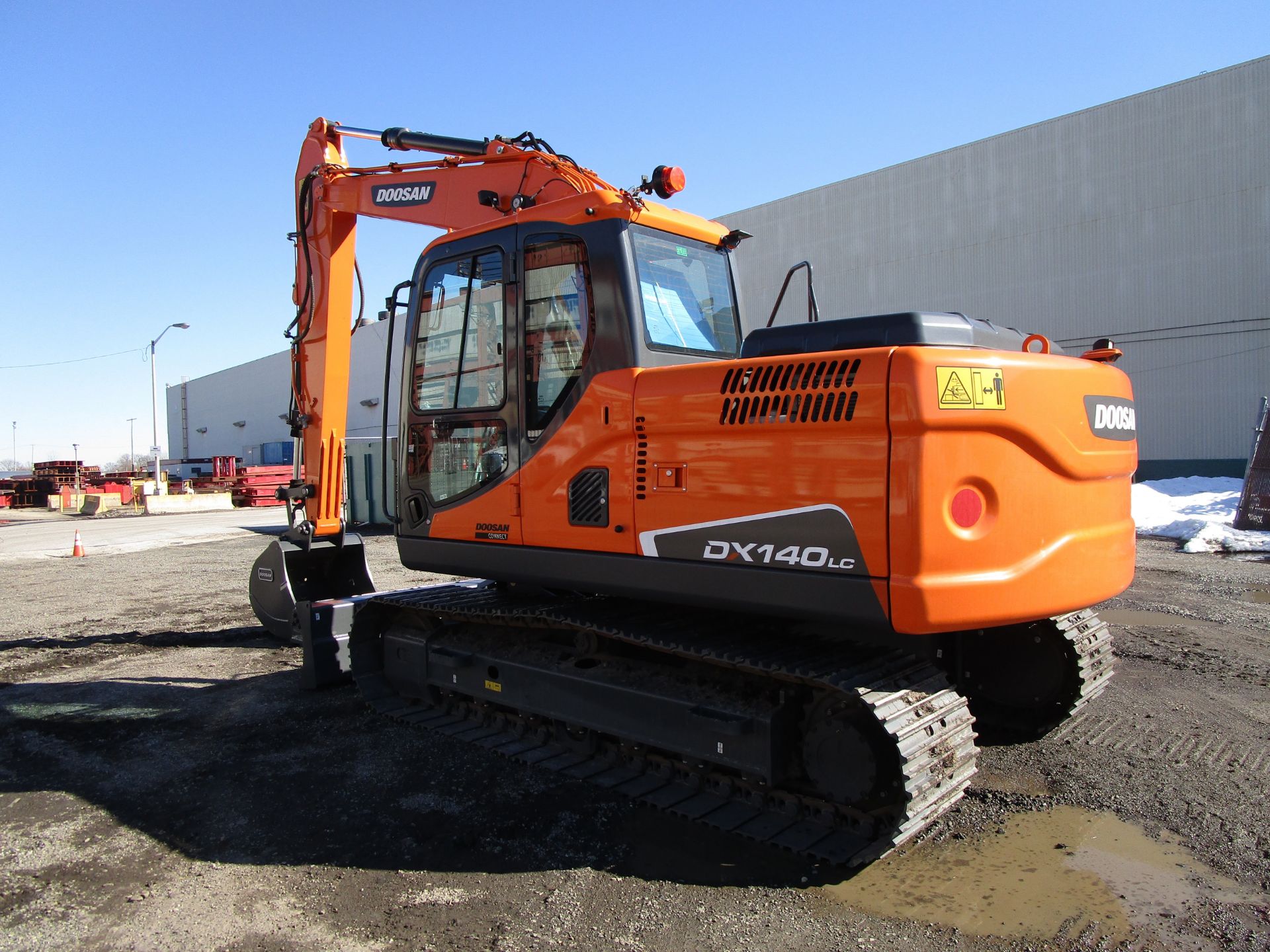 New Unused 2020 Doosan DX140 LC Excavator - Image 7 of 17