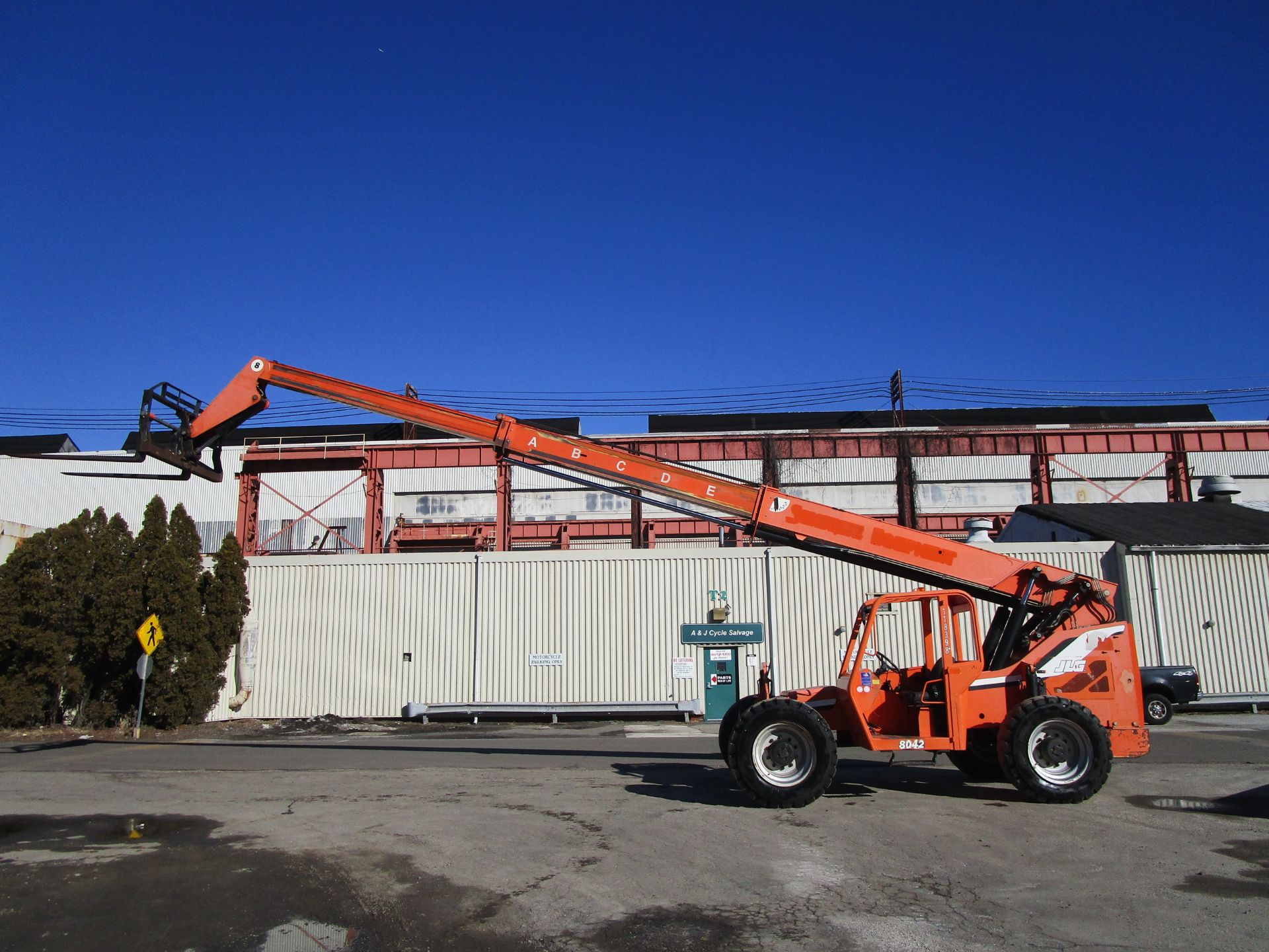 2013 Skytrak 8042 8,000 lb Forklift - Image 11 of 16