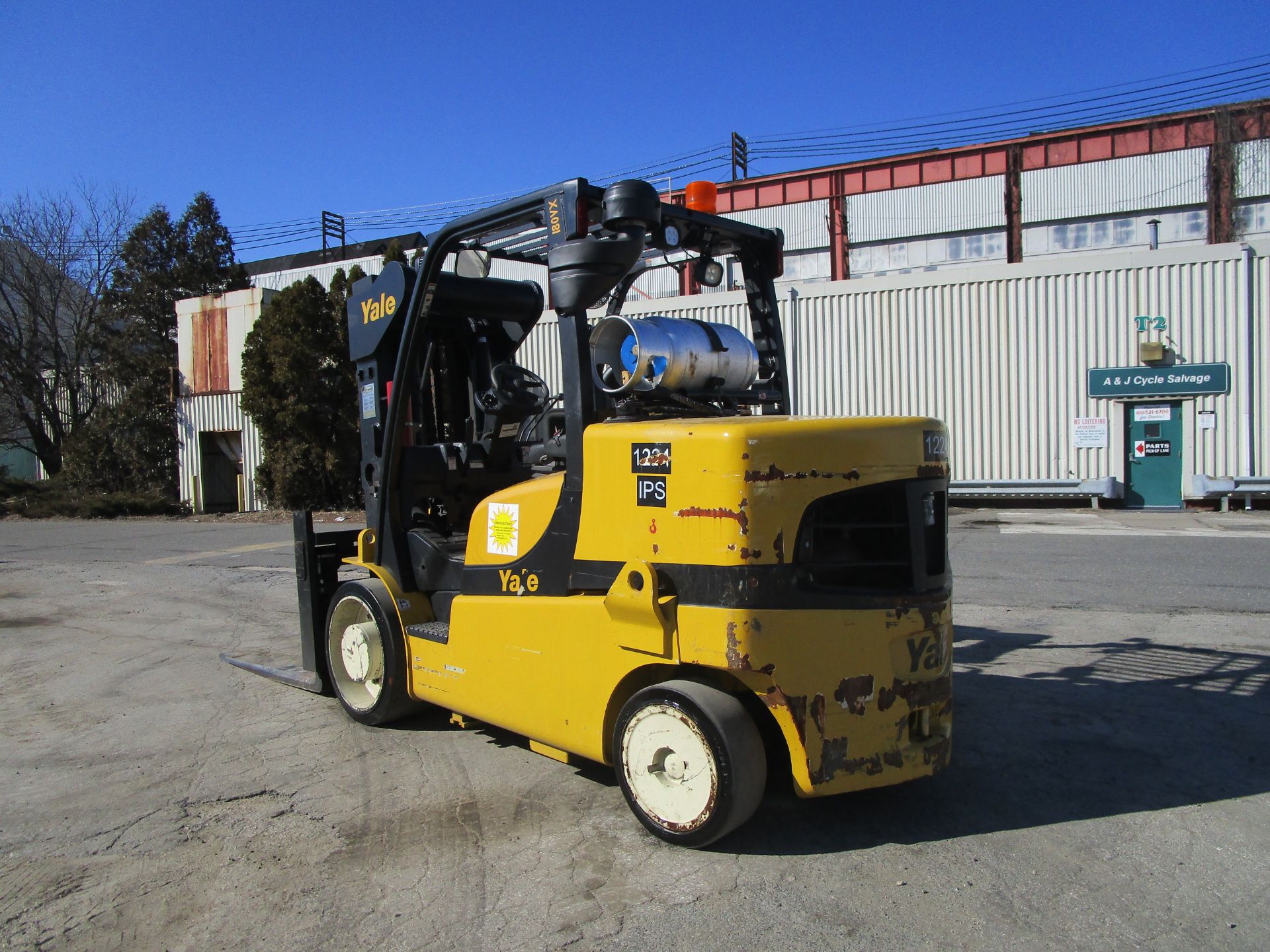 2014 Yale GLC155VX 18,000lb Forklift - Image 5 of 17