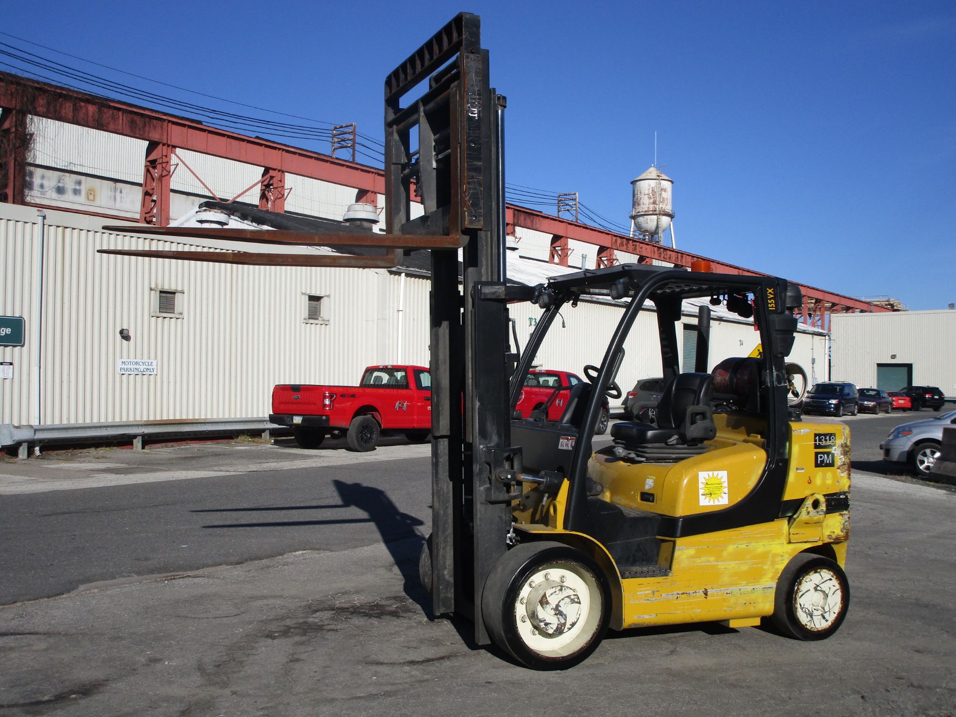 2015 Yale GLC155VX 15,000lb Forklift - Image 11 of 16