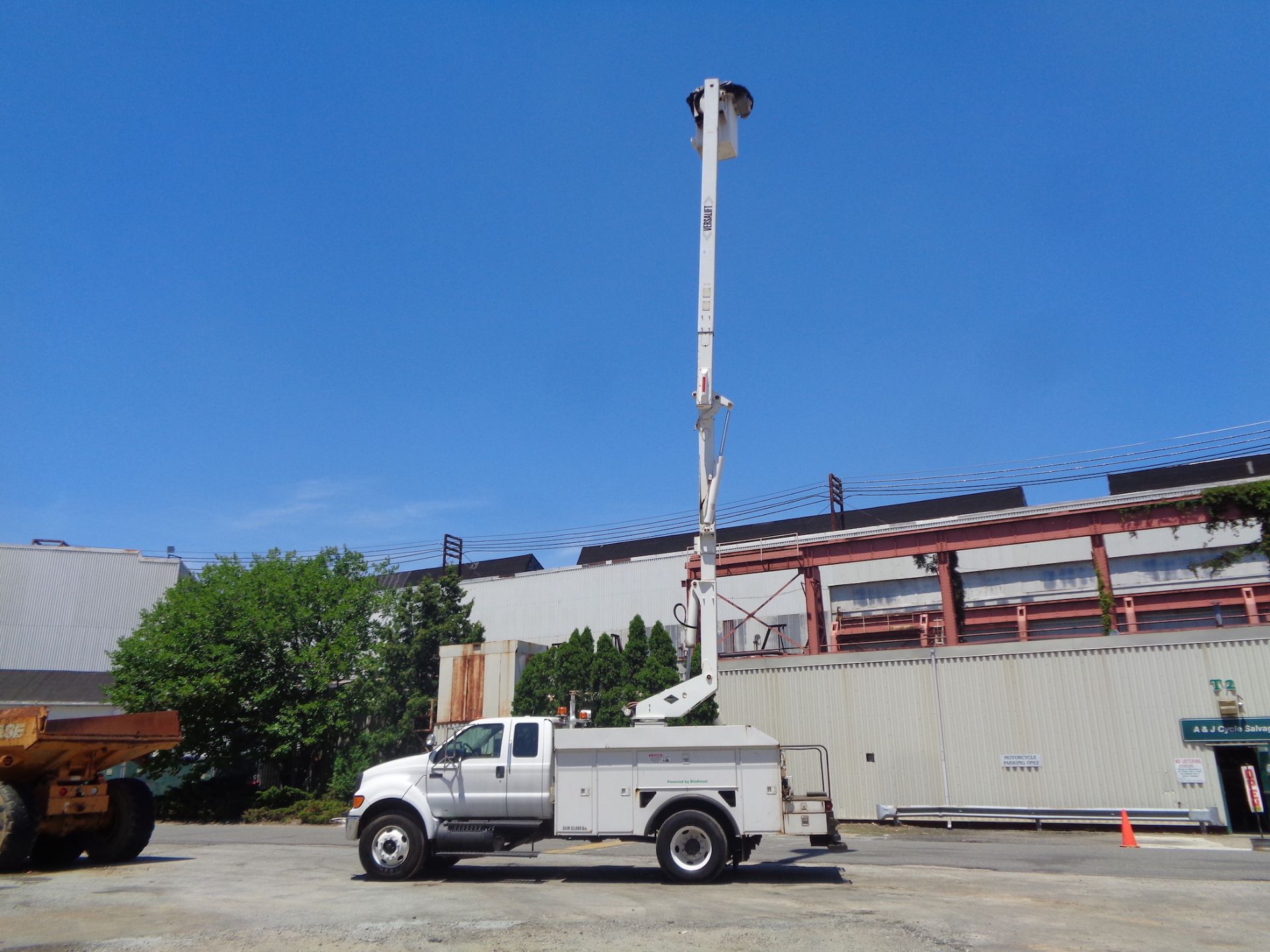 2007 Ford F750 Bucket Truck - Image 20 of 21