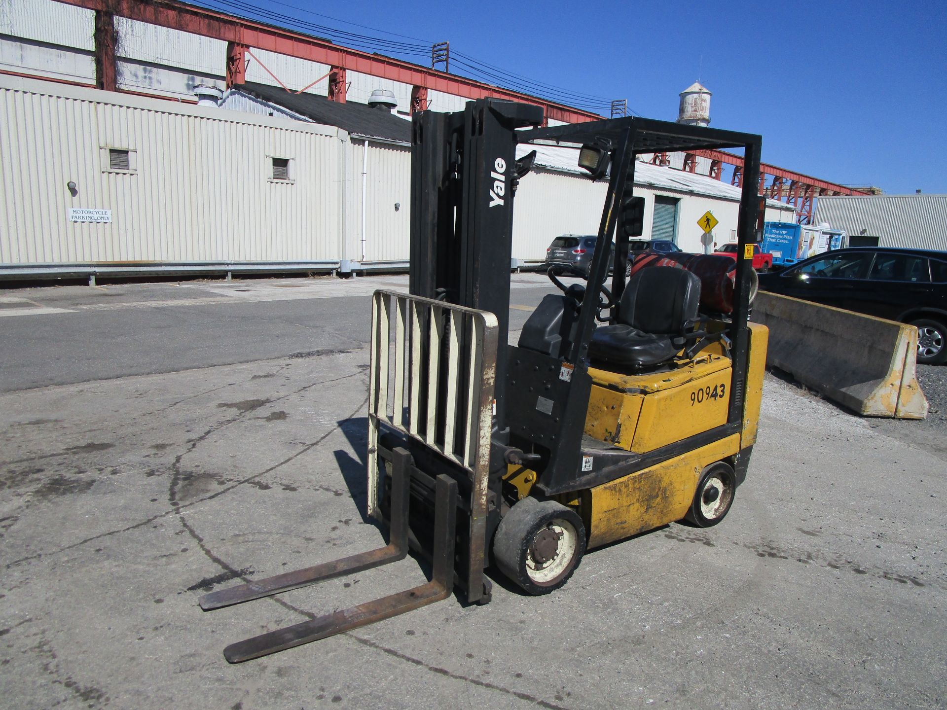 Yale GLC040AF 4,000lb Forklift - Image 12 of 16