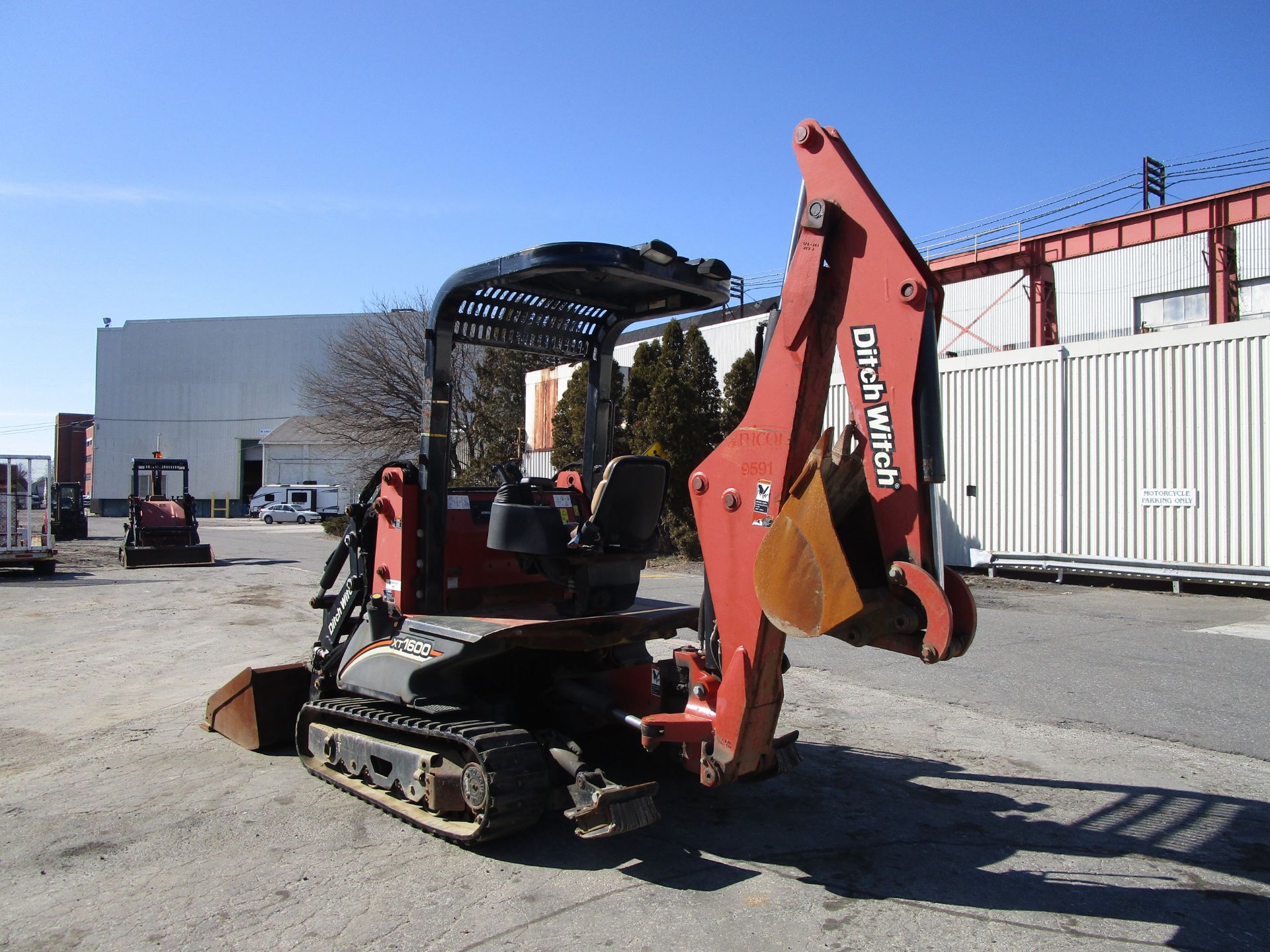 2011 Ditch Witch XT1600 Backhoe - Image 24 of 38