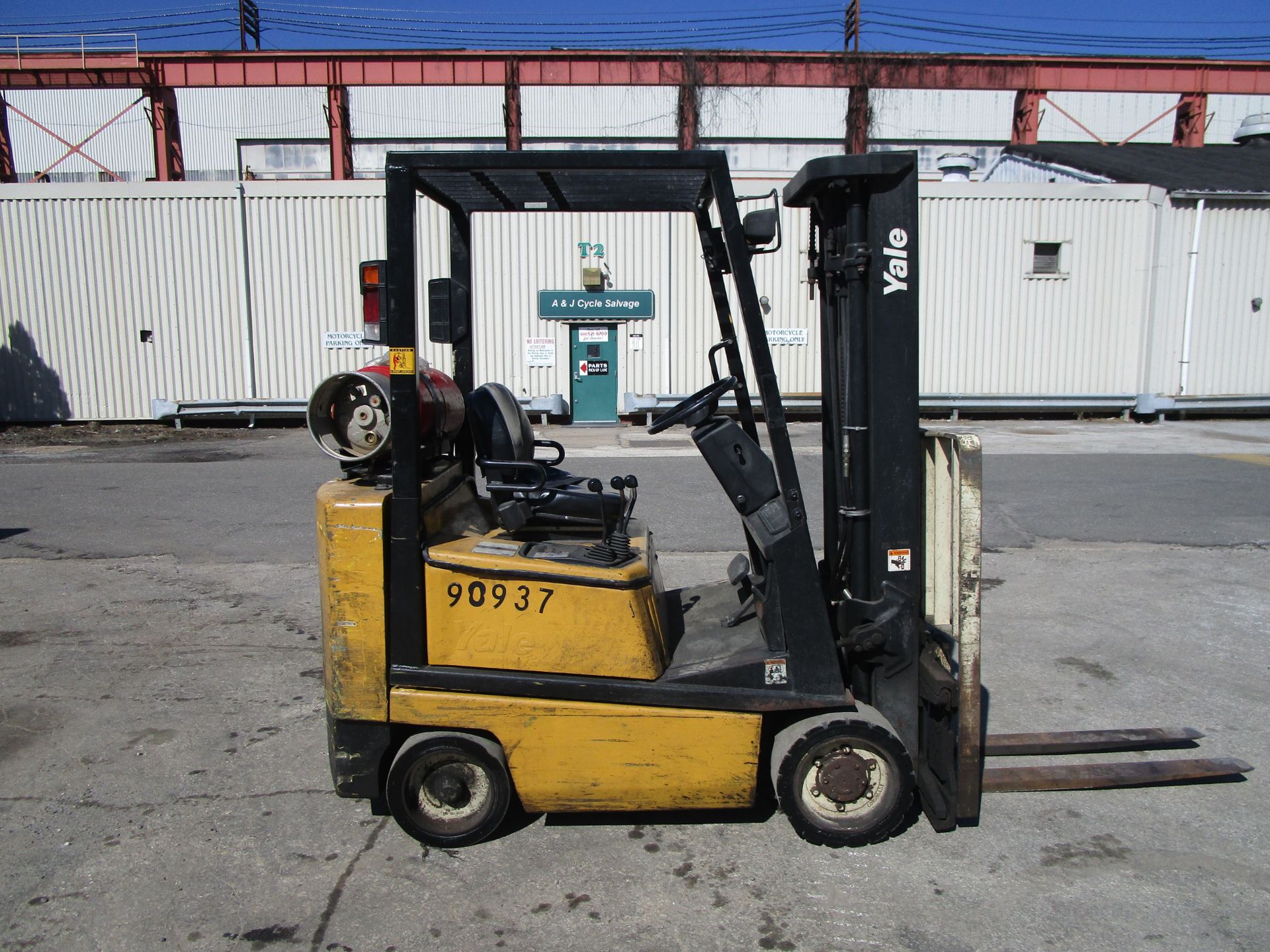 Yale GLC040AF 4,000lb Forklift