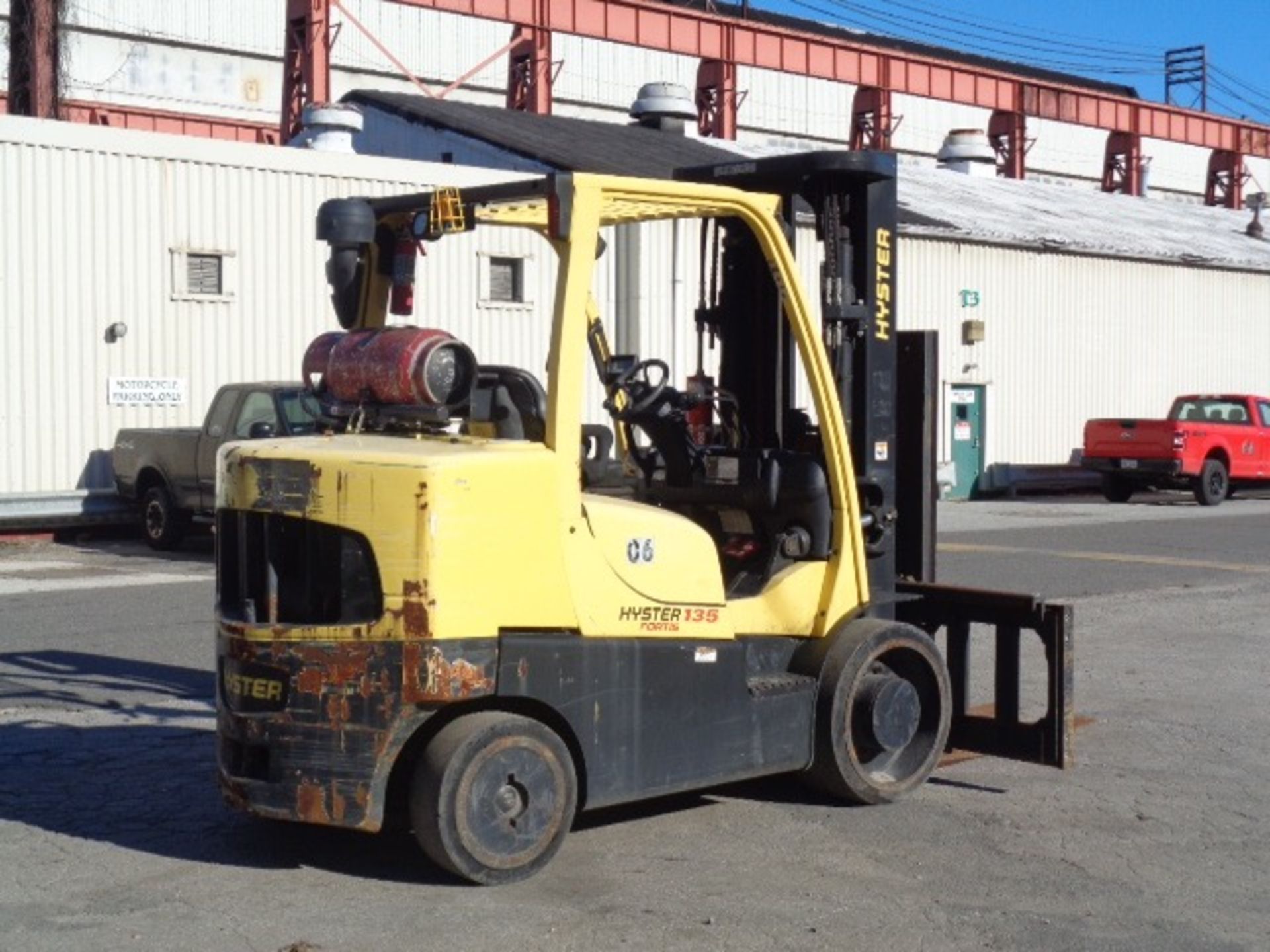 2010 Hyster S135FT 13,500lb Forklift - Image 2 of 17