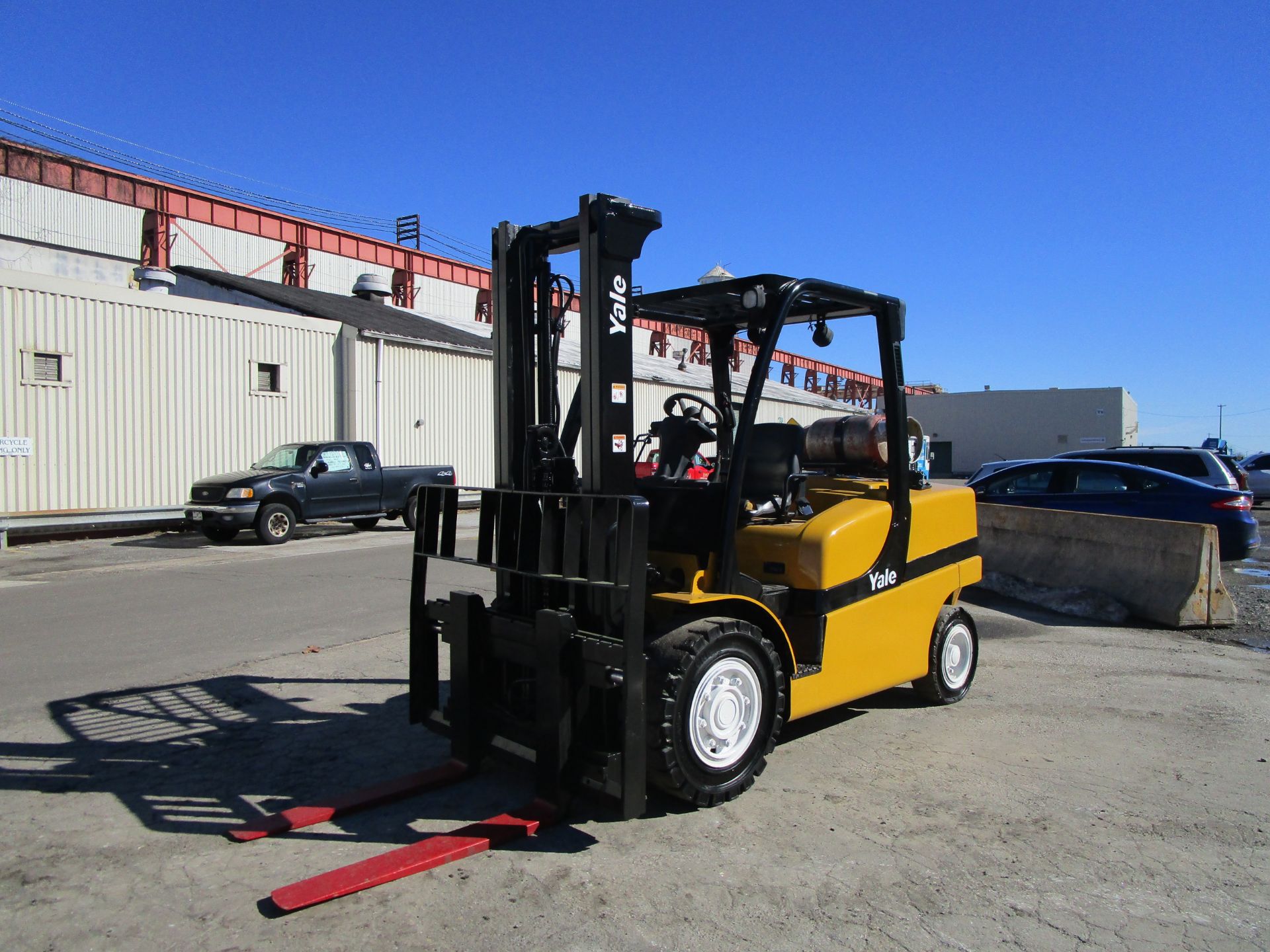 Yale GLP100VX 10,000lb Forklift - Image 2 of 17