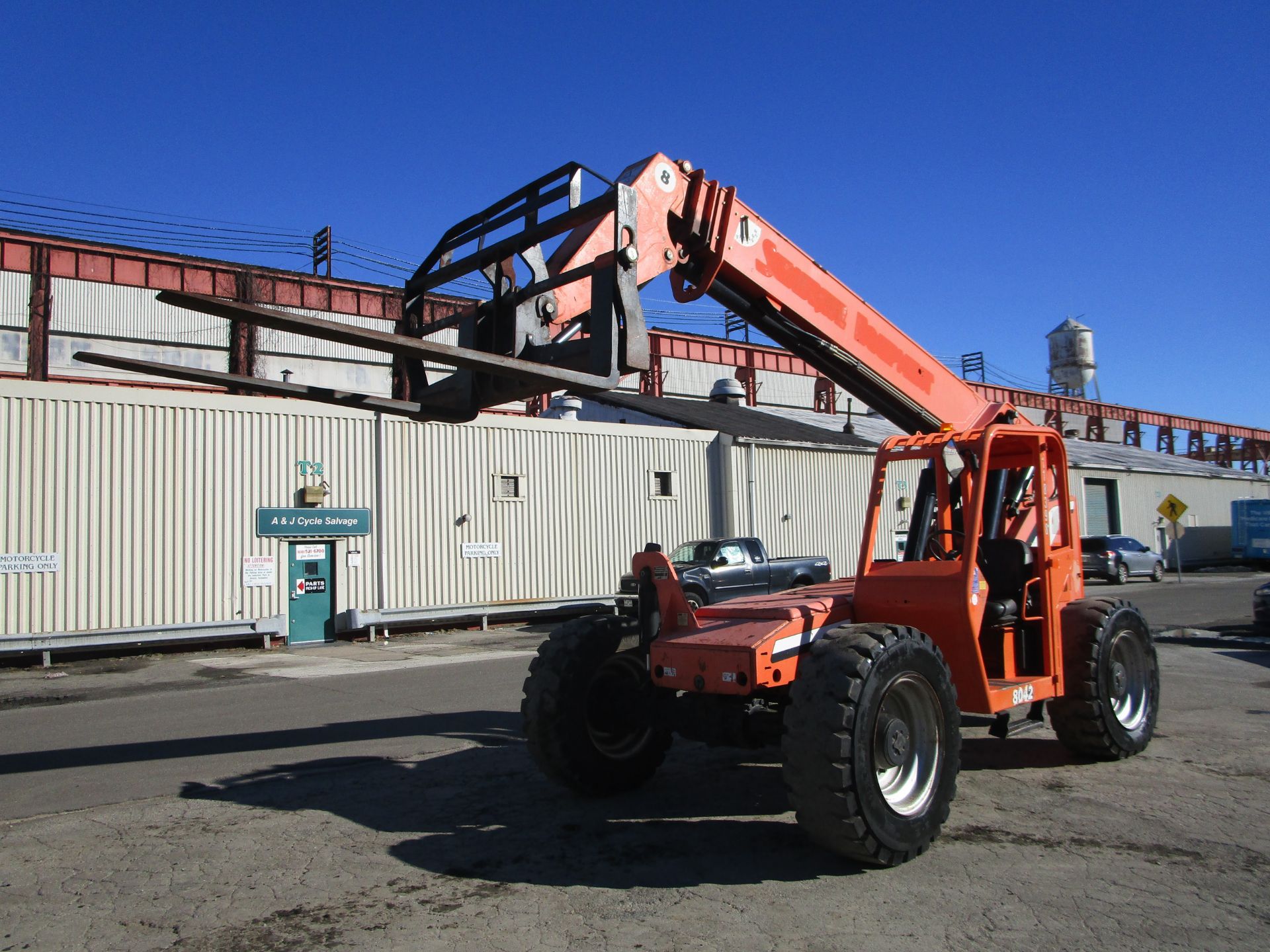 2013 Skytrak 8042 8,000 lb Forklift - Image 7 of 16