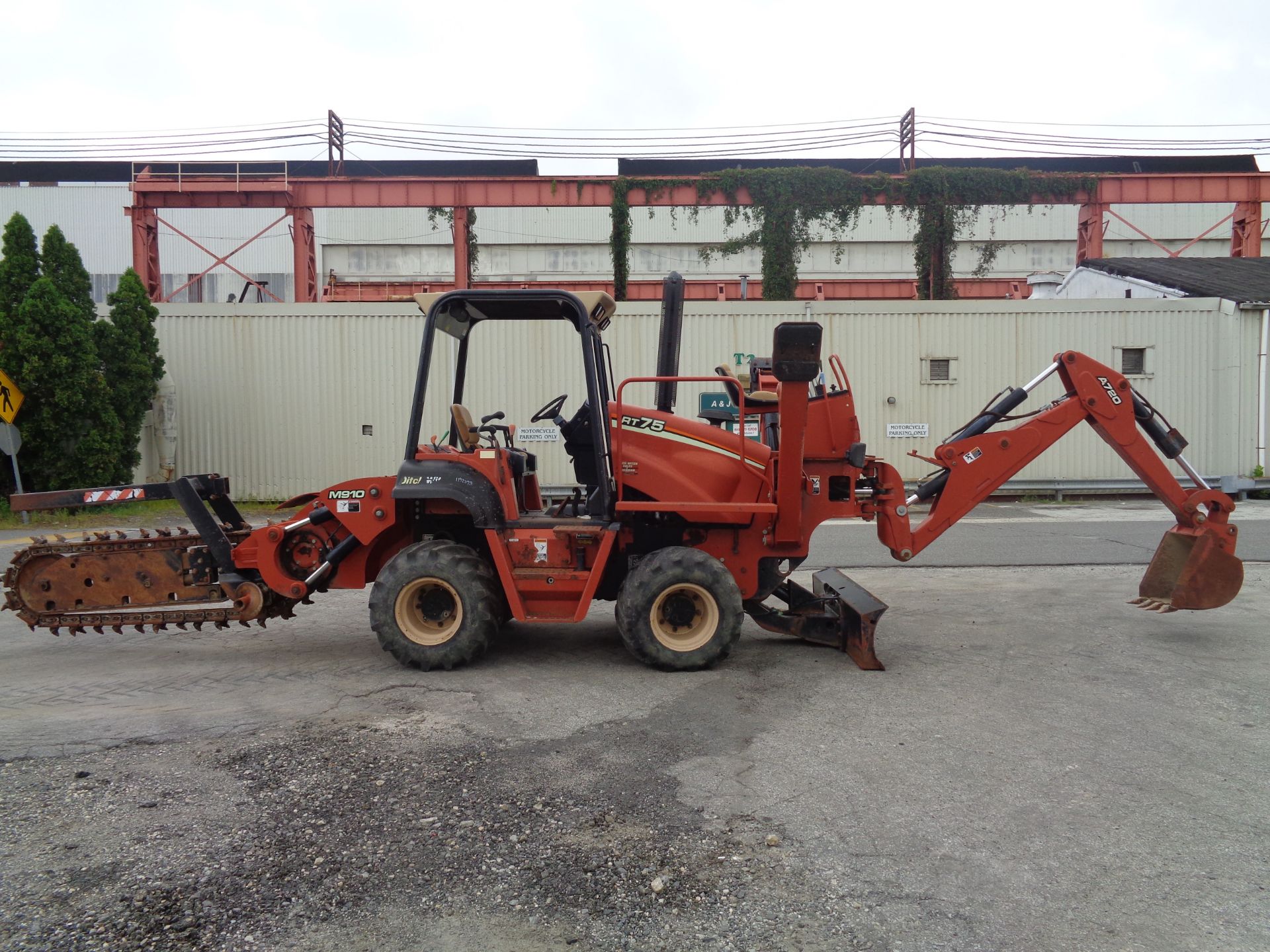 2008 Ditch Witch RT75 Trencher Backhoe - Image 13 of 18