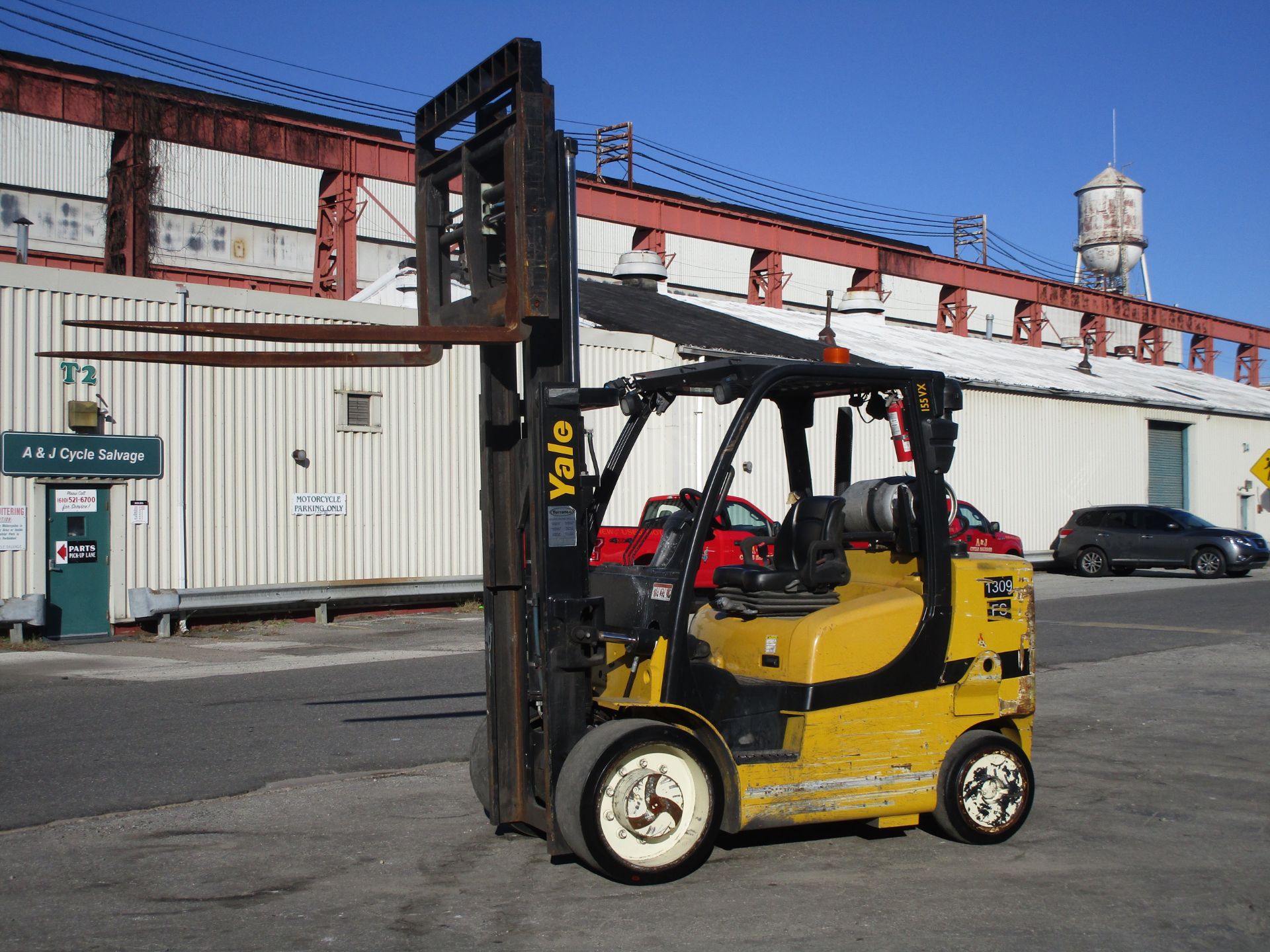 2015 Yale GLC155VX 15,000lb Forklift - Image 11 of 16