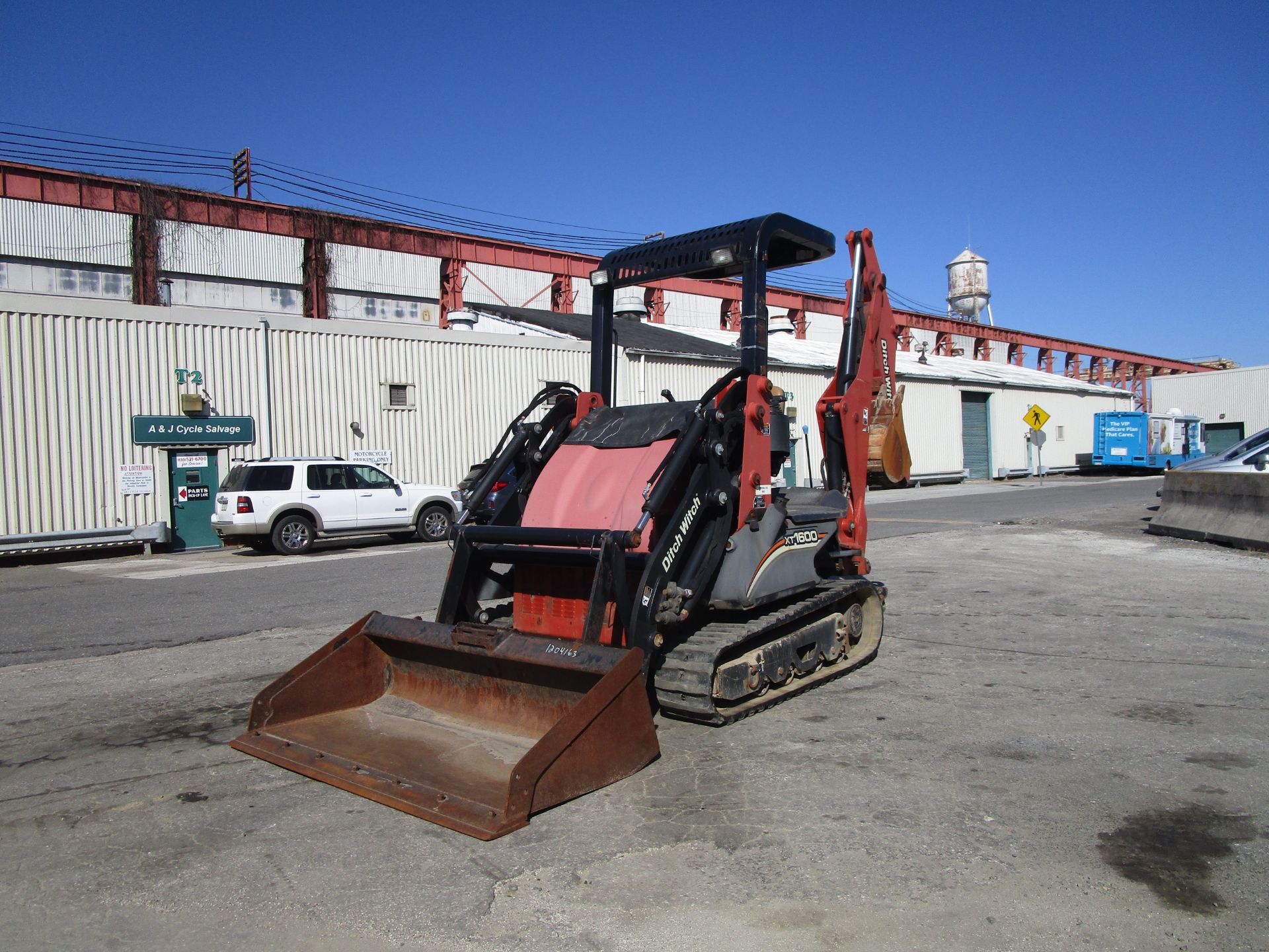 2011 Ditch Witch XT1600 Backhoe - Image 18 of 38