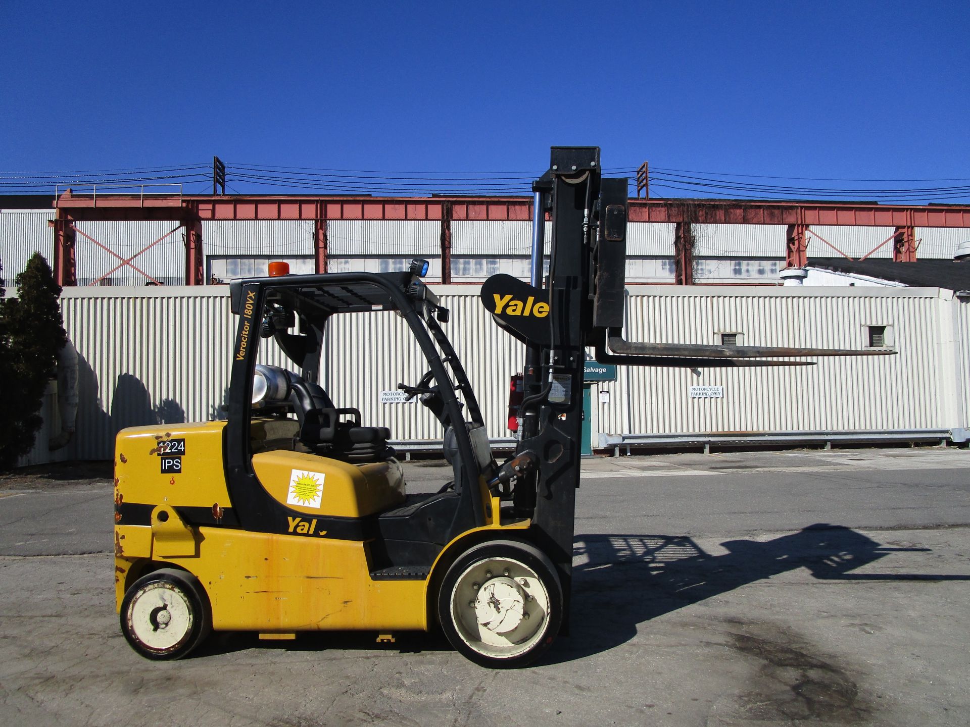 2014 Yale GLC155VX 18,000lb Forklift - Image 11 of 17