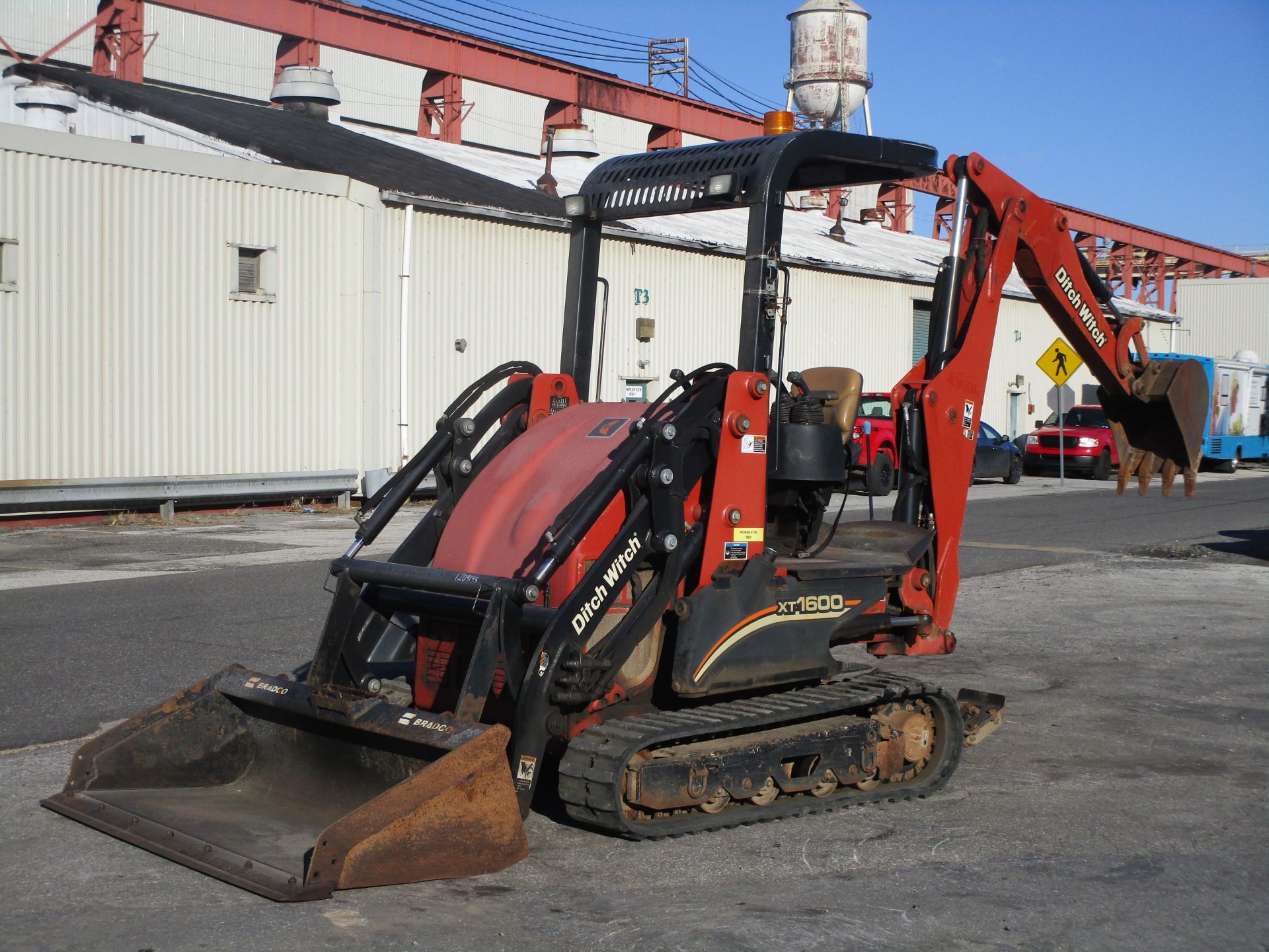 2012 Ditch Witch XT1600 Backhoe - Image 2 of 23