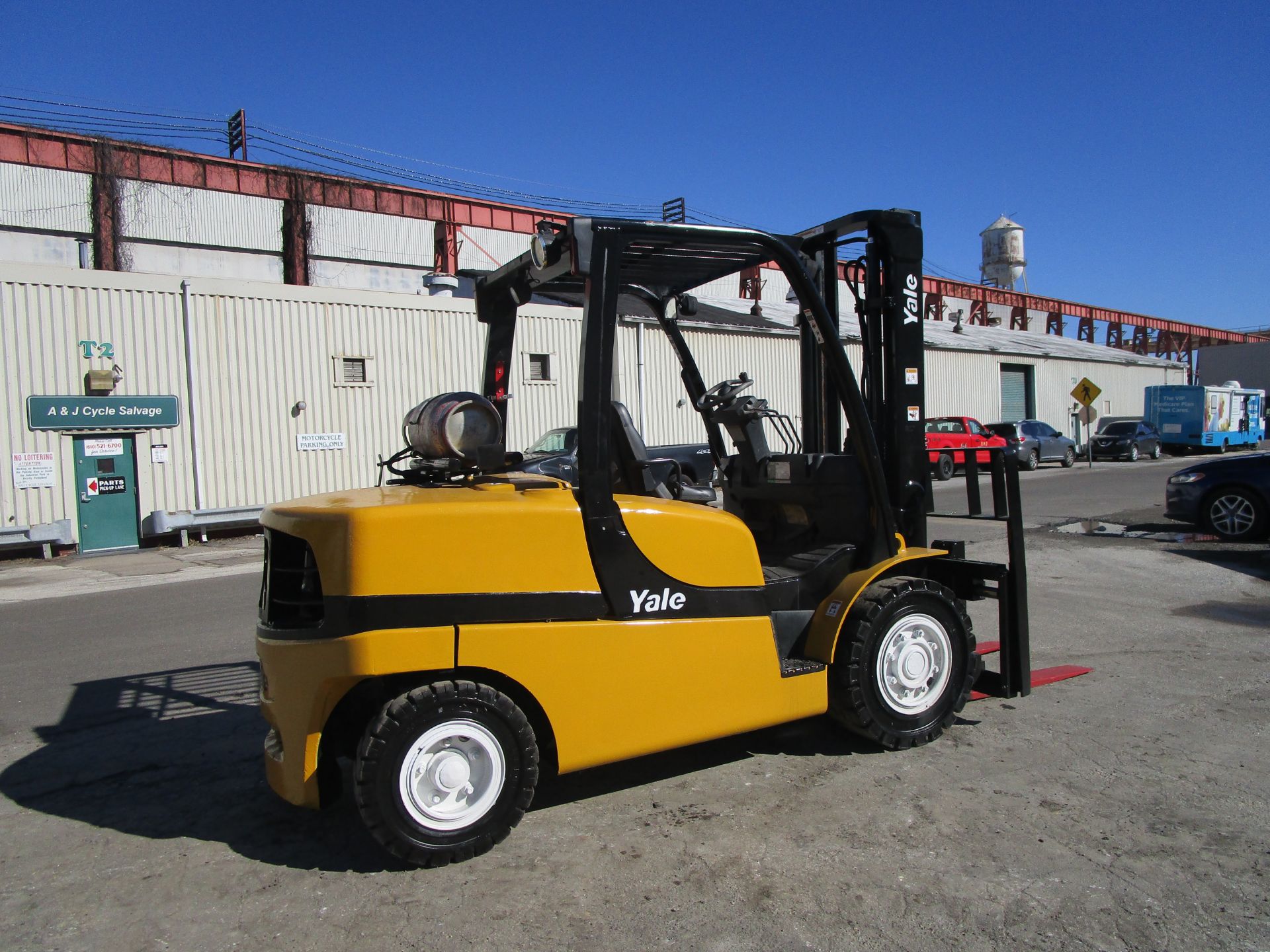 Yale GLP100VX 10,000lb Forklift - Image 8 of 17