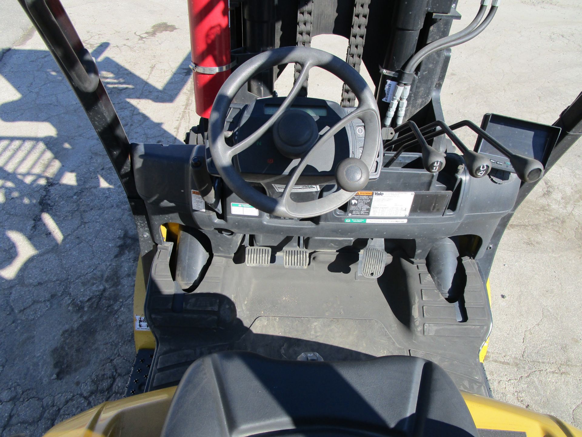 2014 Yale GLC155VX 18,000lb Forklift - Image 16 of 17