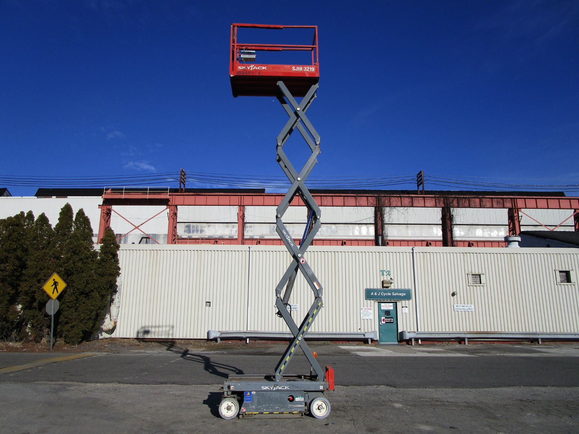 2014 Skyjack SJIII3219 Scissor Lift - Image 12 of 20