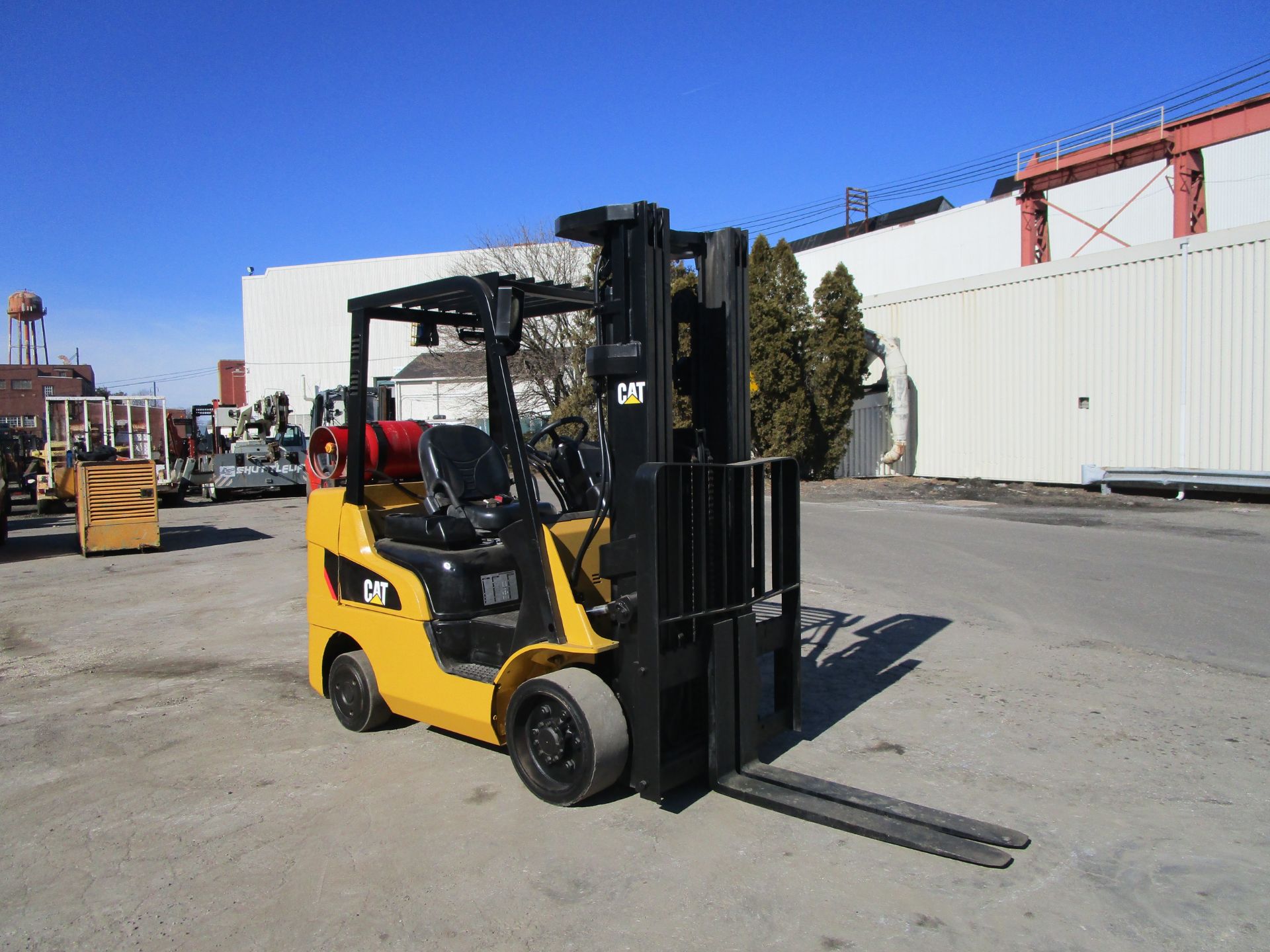 2015 Caterpillar 2C6000 6,000lb Forklift - Image 10 of 17