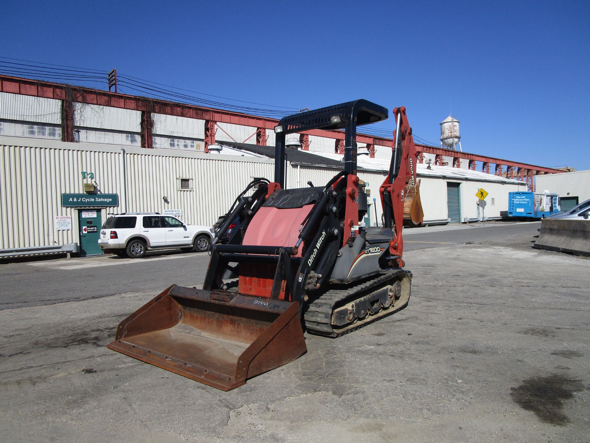 2011 Ditch Witch XT1600 Trencher Backhoe w/ Trailer - Image 11 of 41