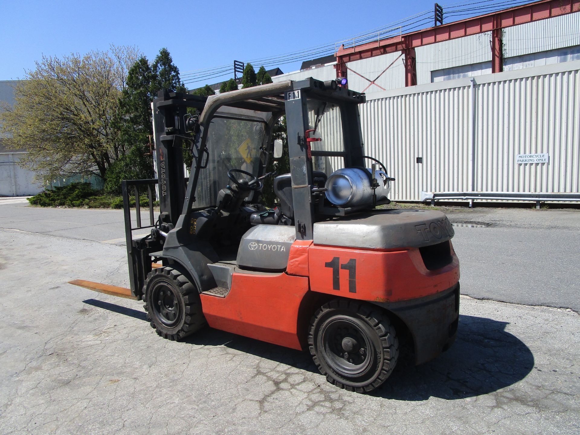 Toyota 7FGU35 7,150 lb Forklift - Image 3 of 9