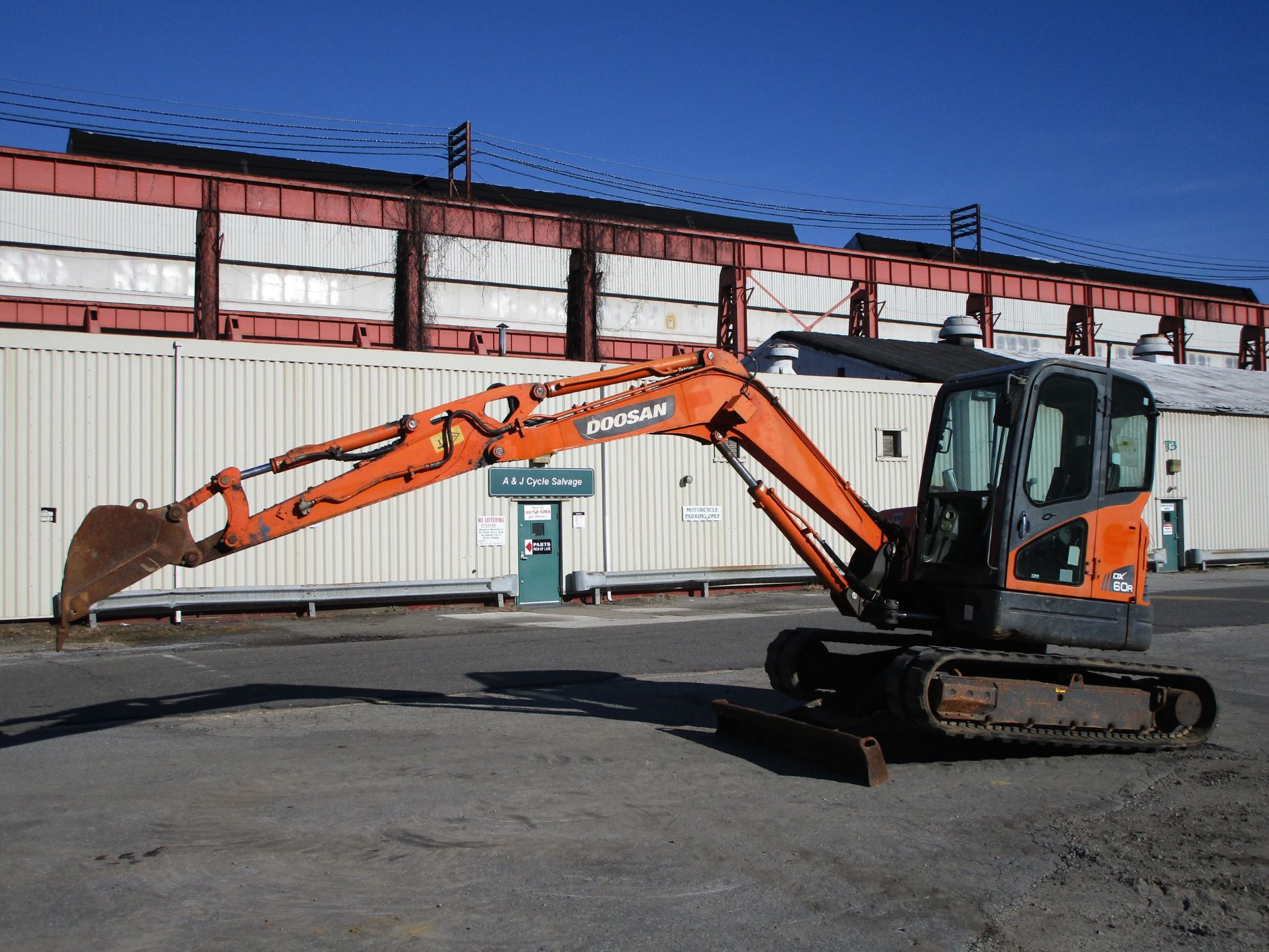 Doosan DX60R Excavator - Image 13 of 18