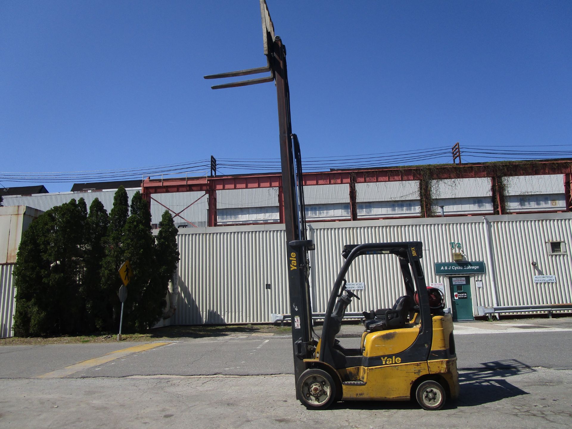 Yale GLC050VX 5,000 lb Forklift - Image 4 of 7