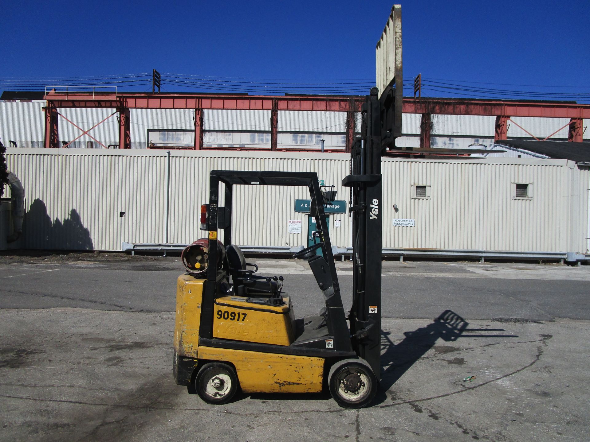 Yale GLC040AF 4,000 lb Forklift - Image 6 of 10
