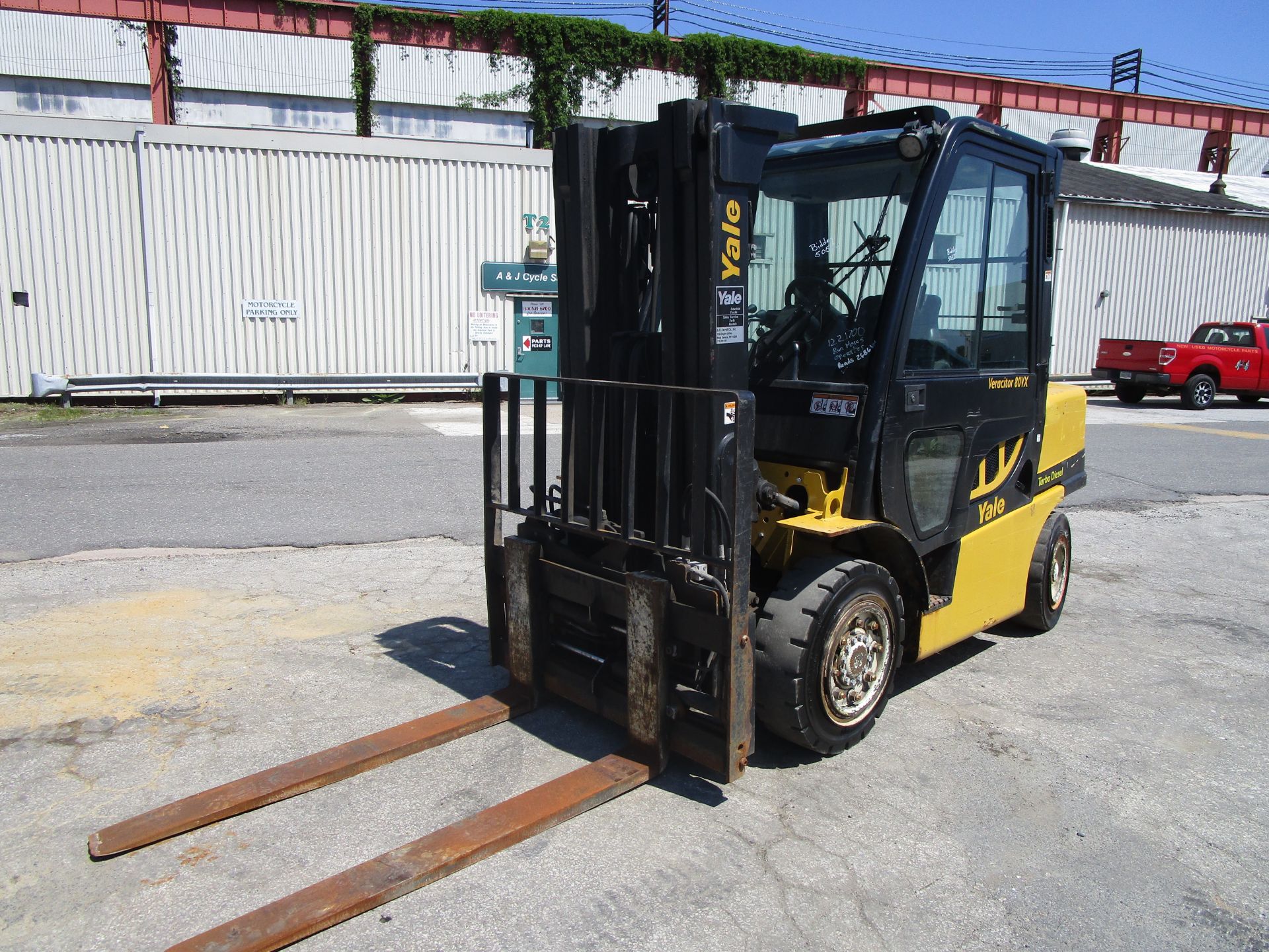 2012 Yale GDP080VX 8,000 lb Forklift - Image 8 of 18