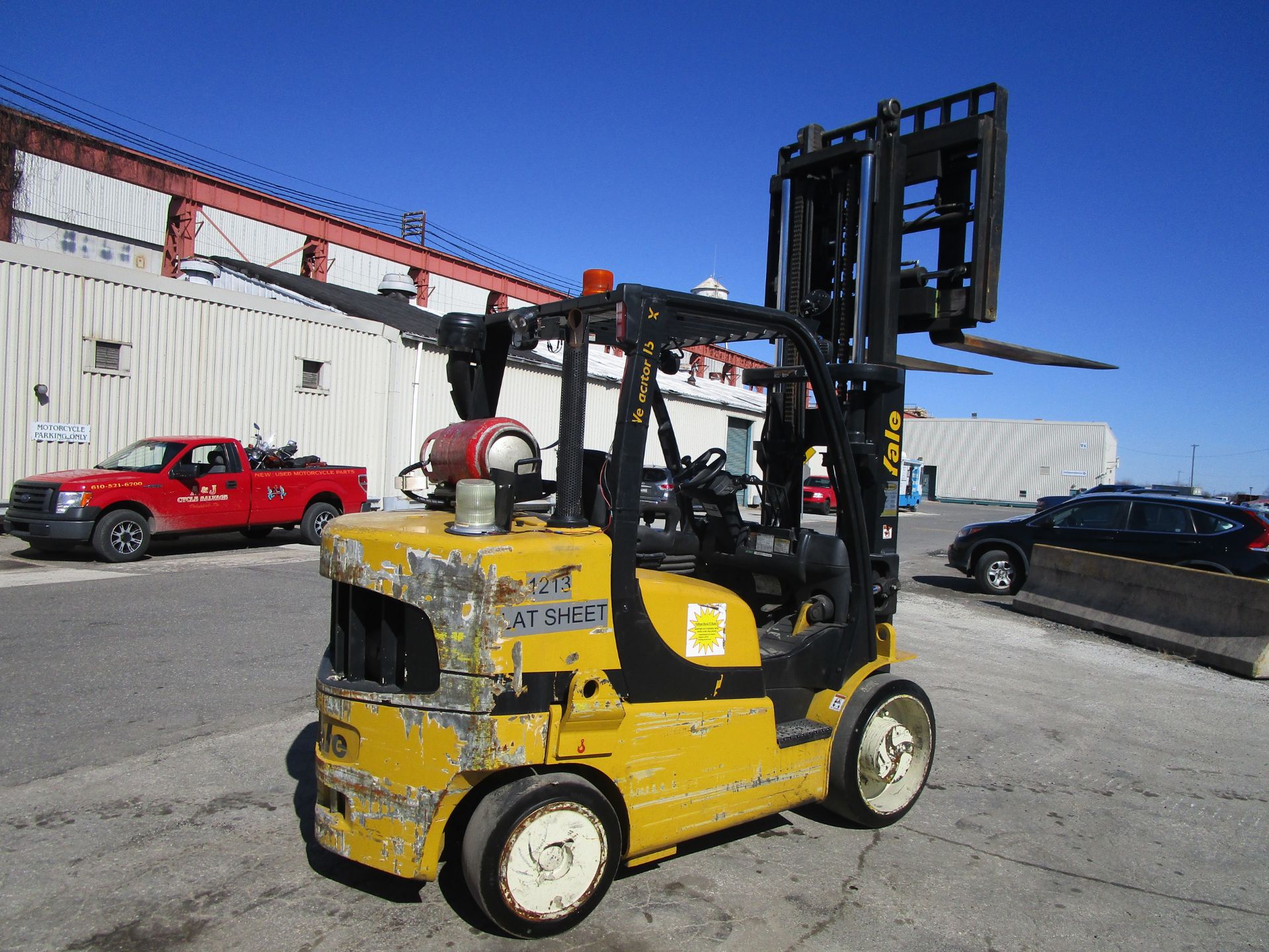 2014 Yale GLC155VX 14,000 lb Forklift - Image 13 of 22