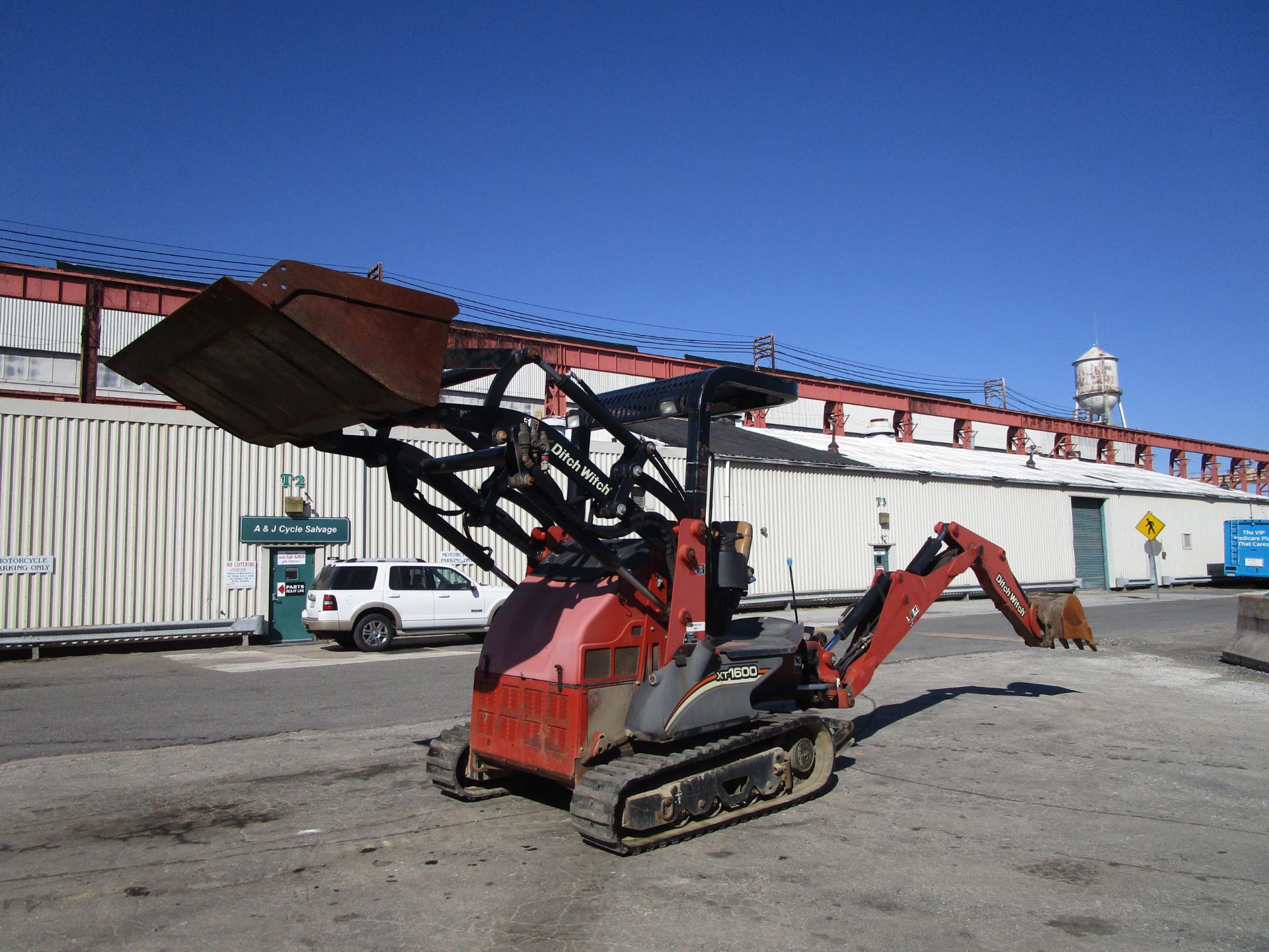 2011 Ditch Witch XT1600 Trencher Backhoe w/ Trailer - Image 19 of 41