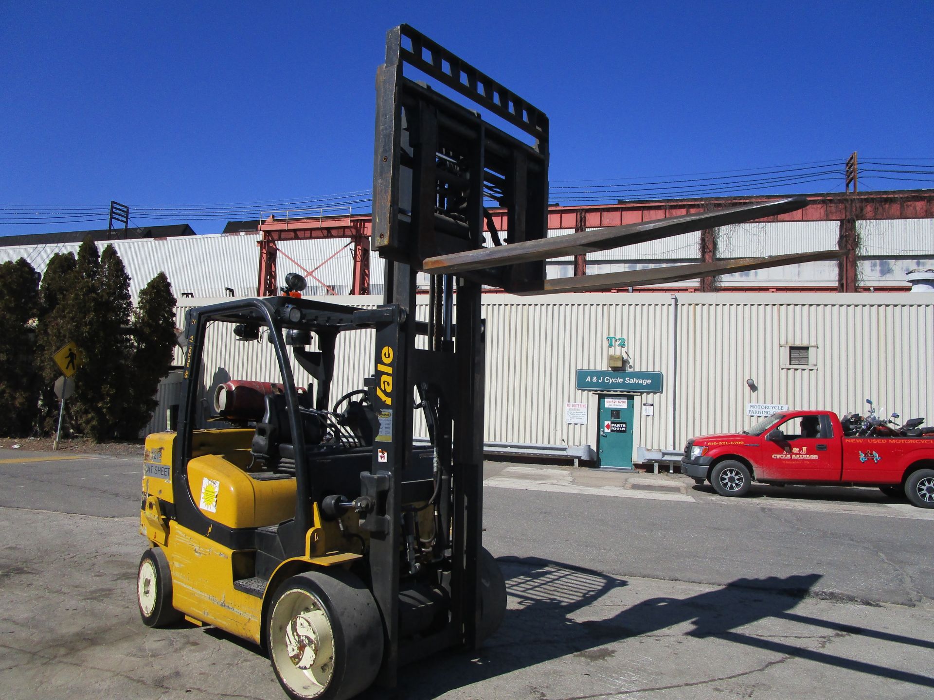 2014 Yale GLC155VX 14,000 lb Forklift - Image 10 of 22