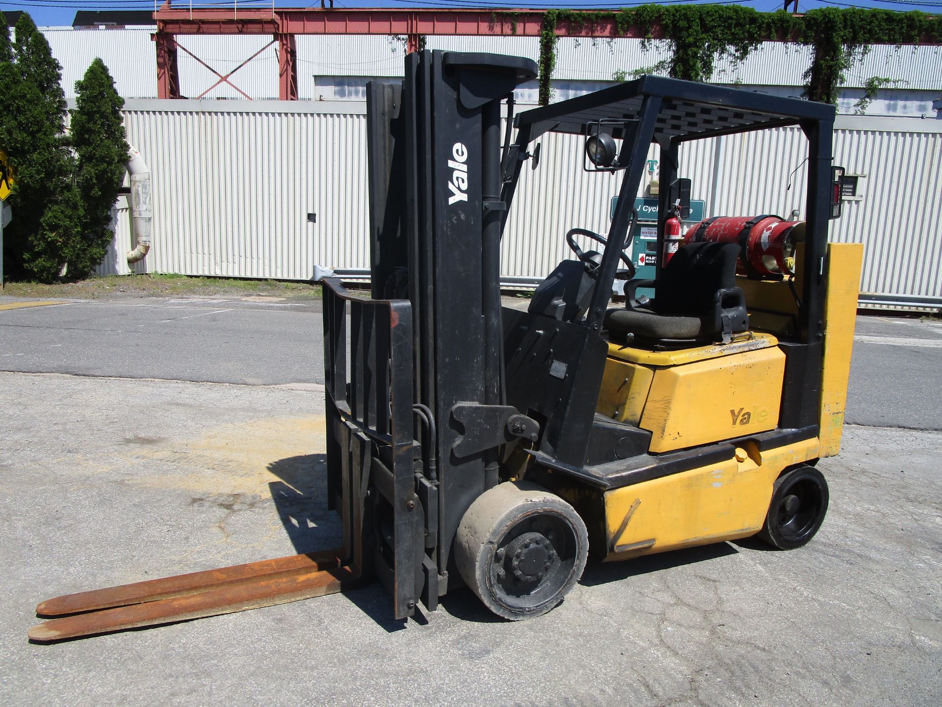 Yale GLC080LG 8,000 lb Forklift - Image 12 of 20