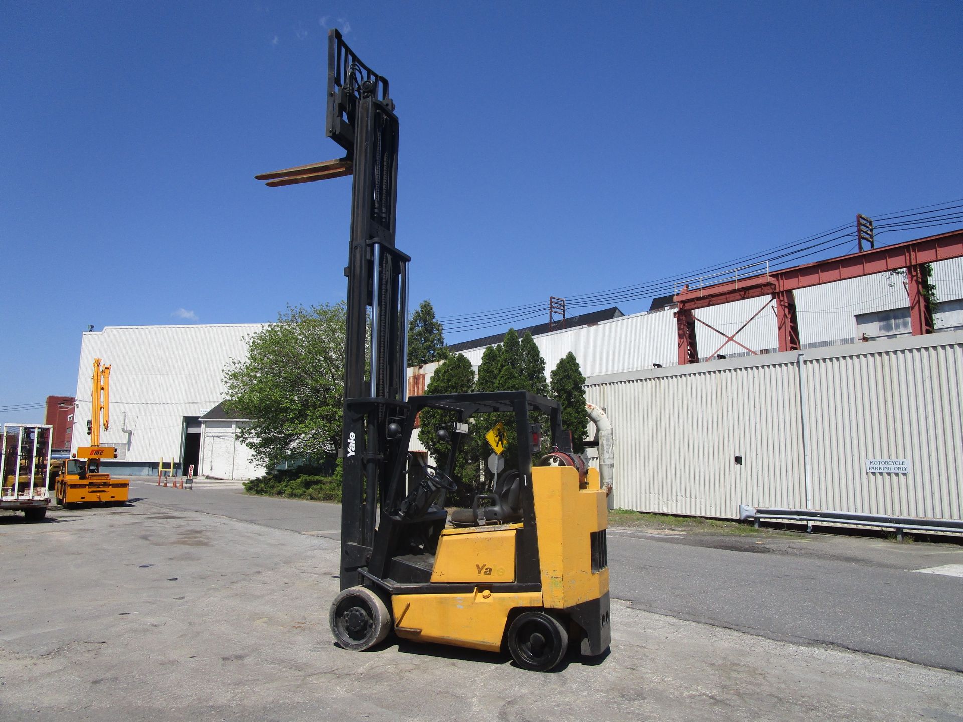 Yale GLC080LG 8,000 lb Forklift - Image 15 of 20