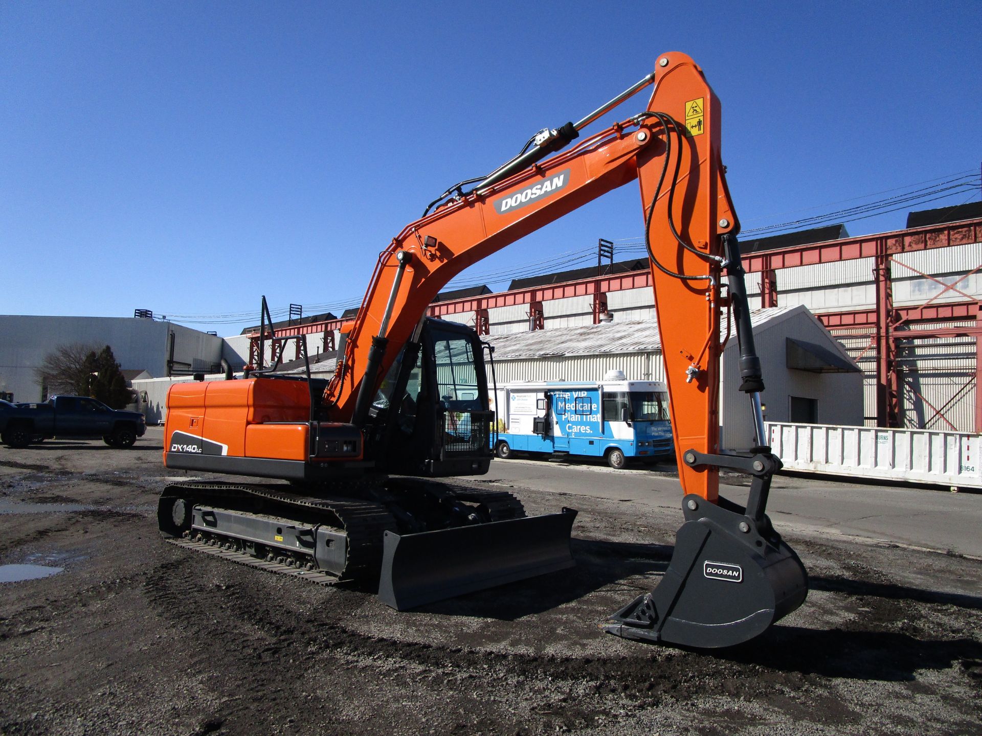 New Unused 2020 Doosan DX140 LC Excavator - Image 5 of 17