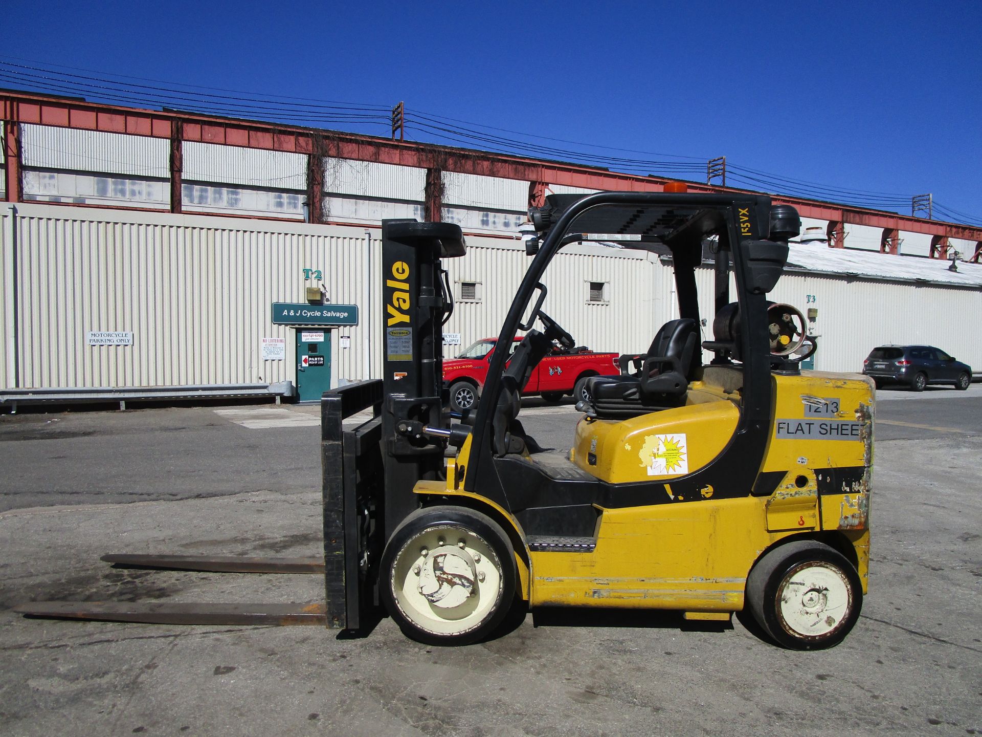 2014 Yale GLC155VX 14,000 lb Forklift - Image 15 of 22
