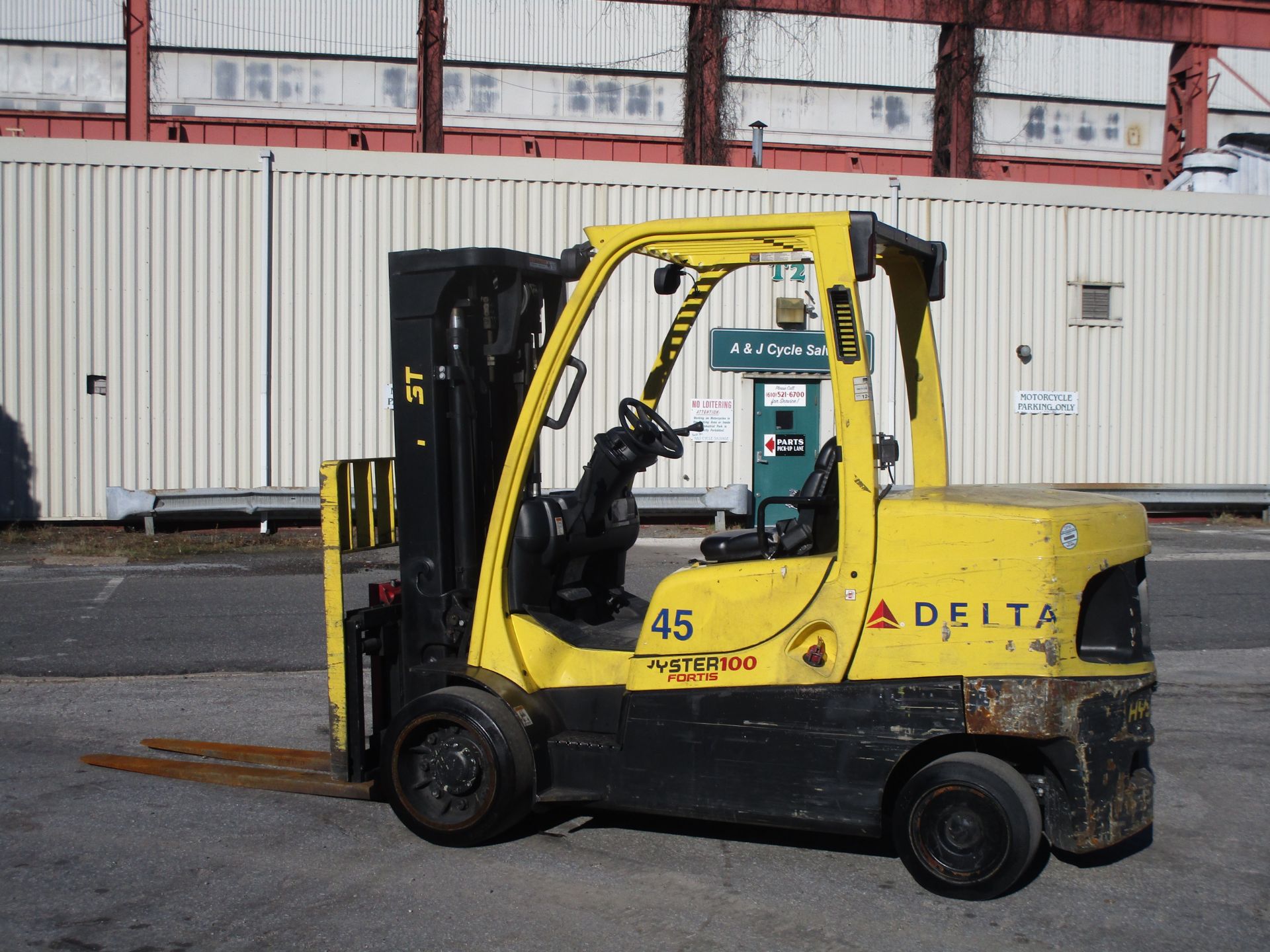 2012 Hyster S100FT 10,000 lb Forklift - Image 9 of 17