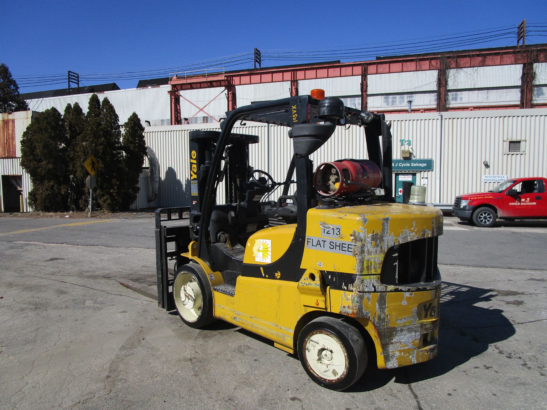 2014 Yale GLC155VX 14,000 lb Forklift - Image 19 of 22