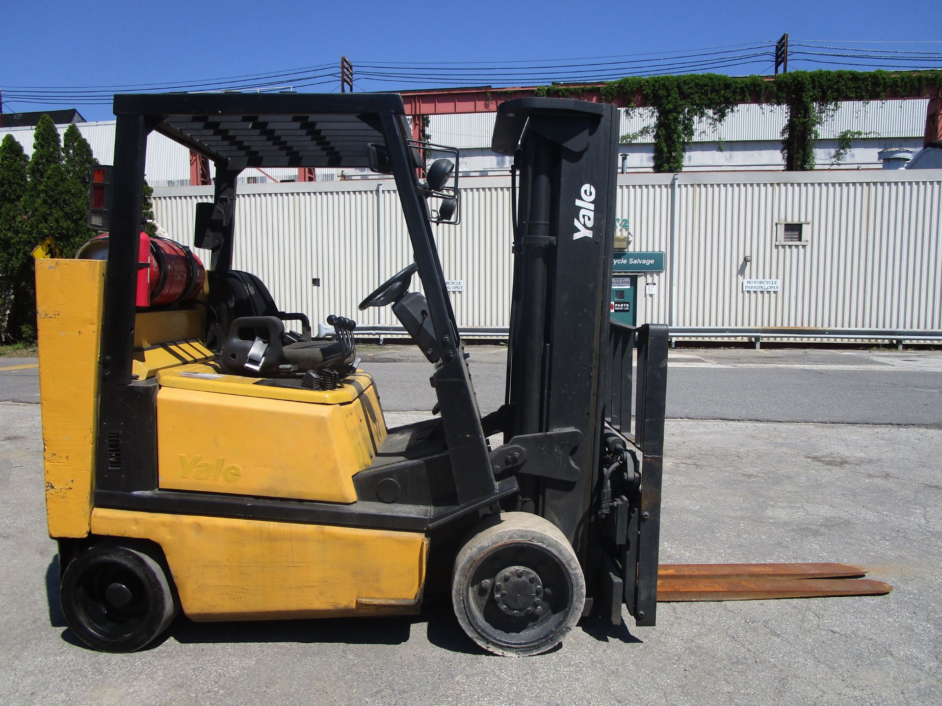 Yale GLC080LG 8,000 lb Forklift