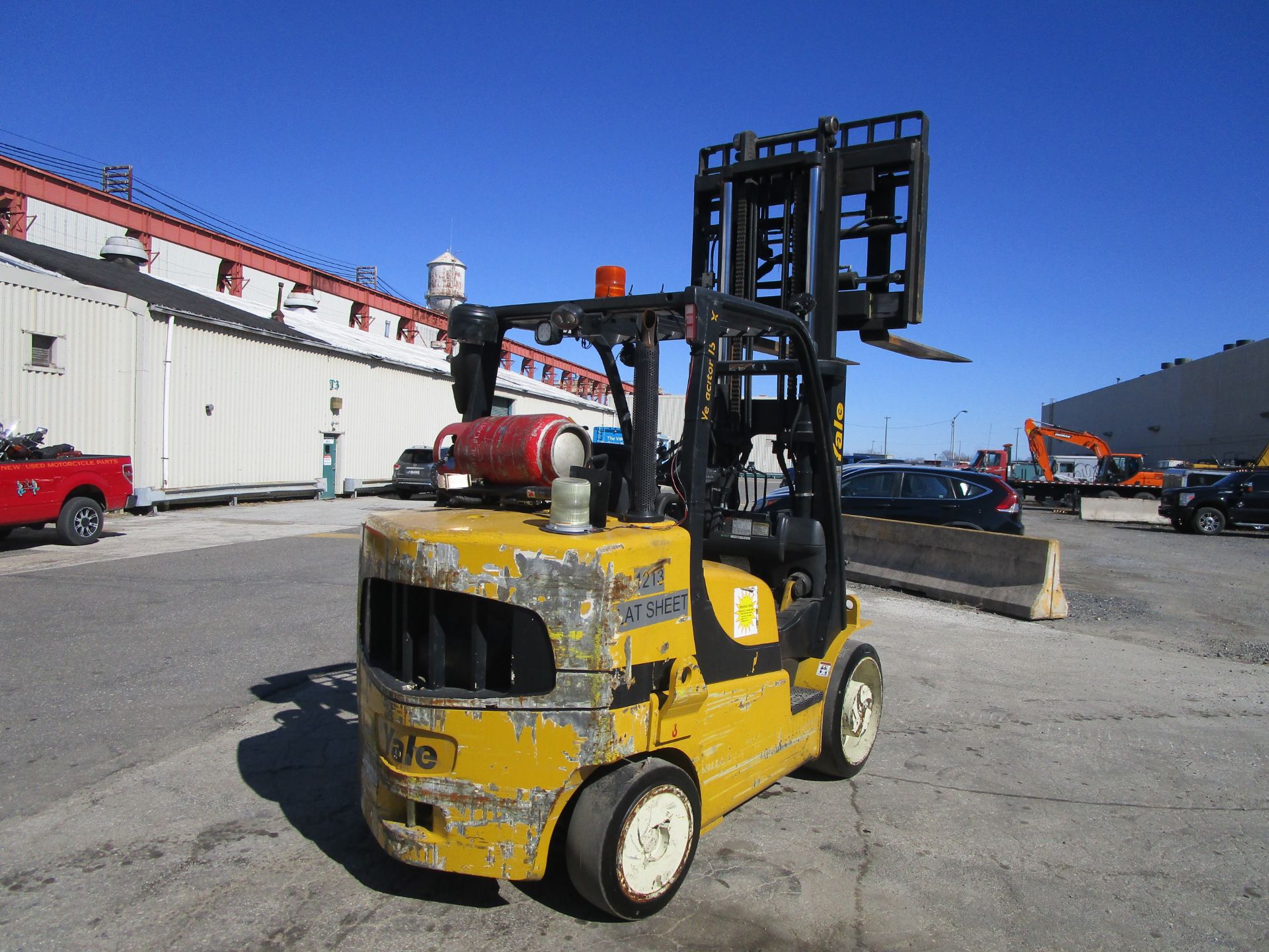 2014 Yale GLC155VX 14,000 lb Forklift - Image 14 of 22