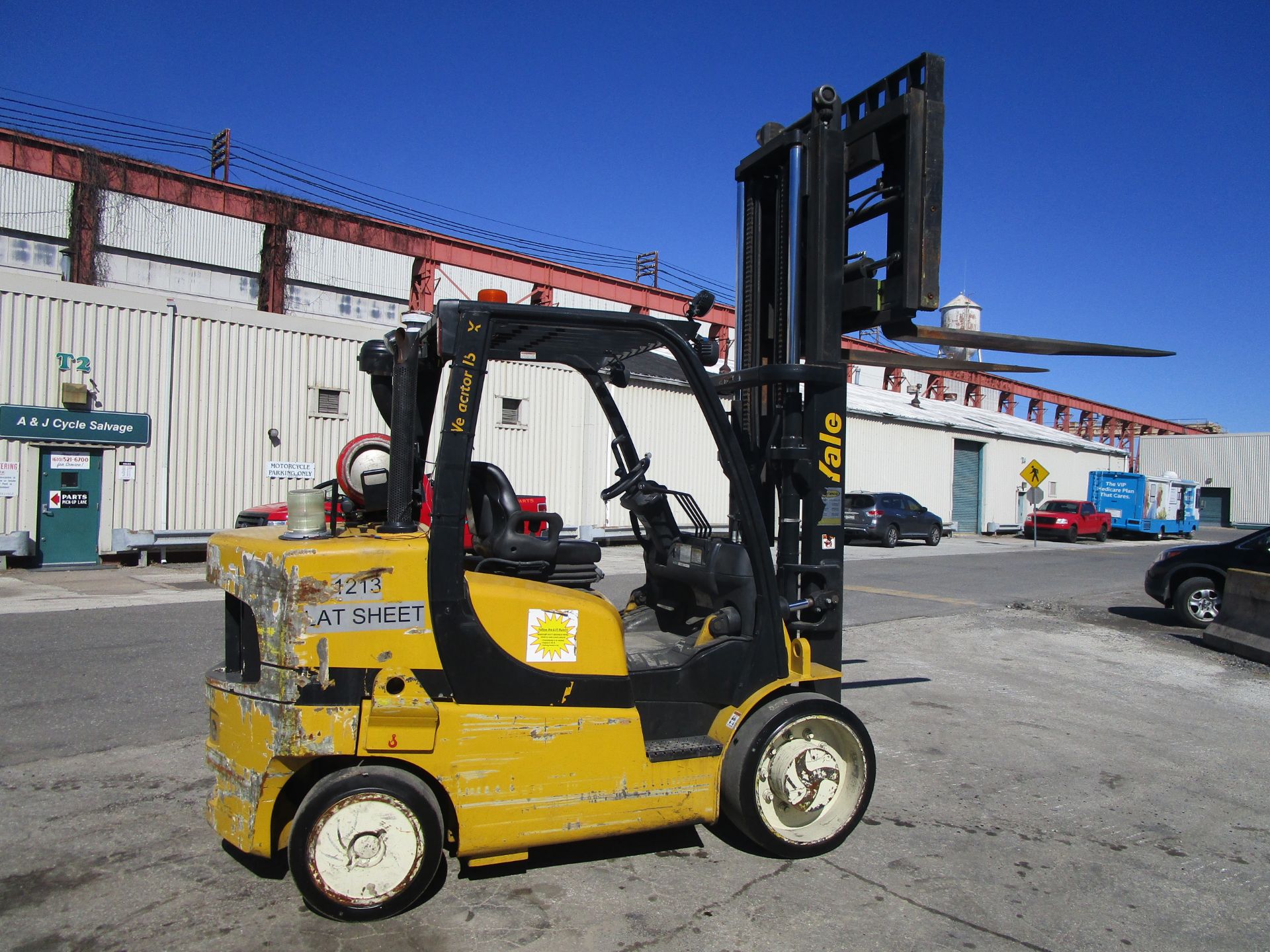 2014 Yale GLC155VX 14,000 lb Forklift - Image 12 of 22