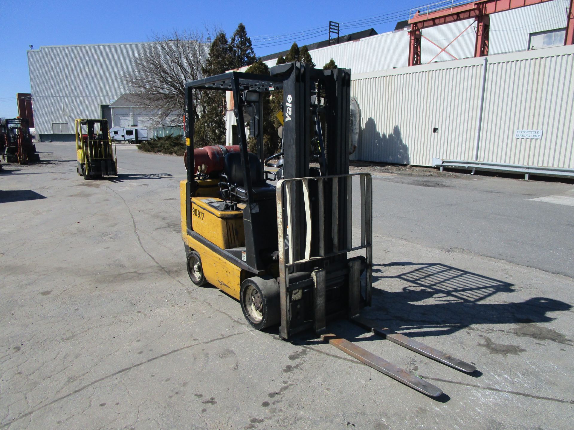 Yale GLC040AF 4,000 lb Forklift - Image 3 of 10