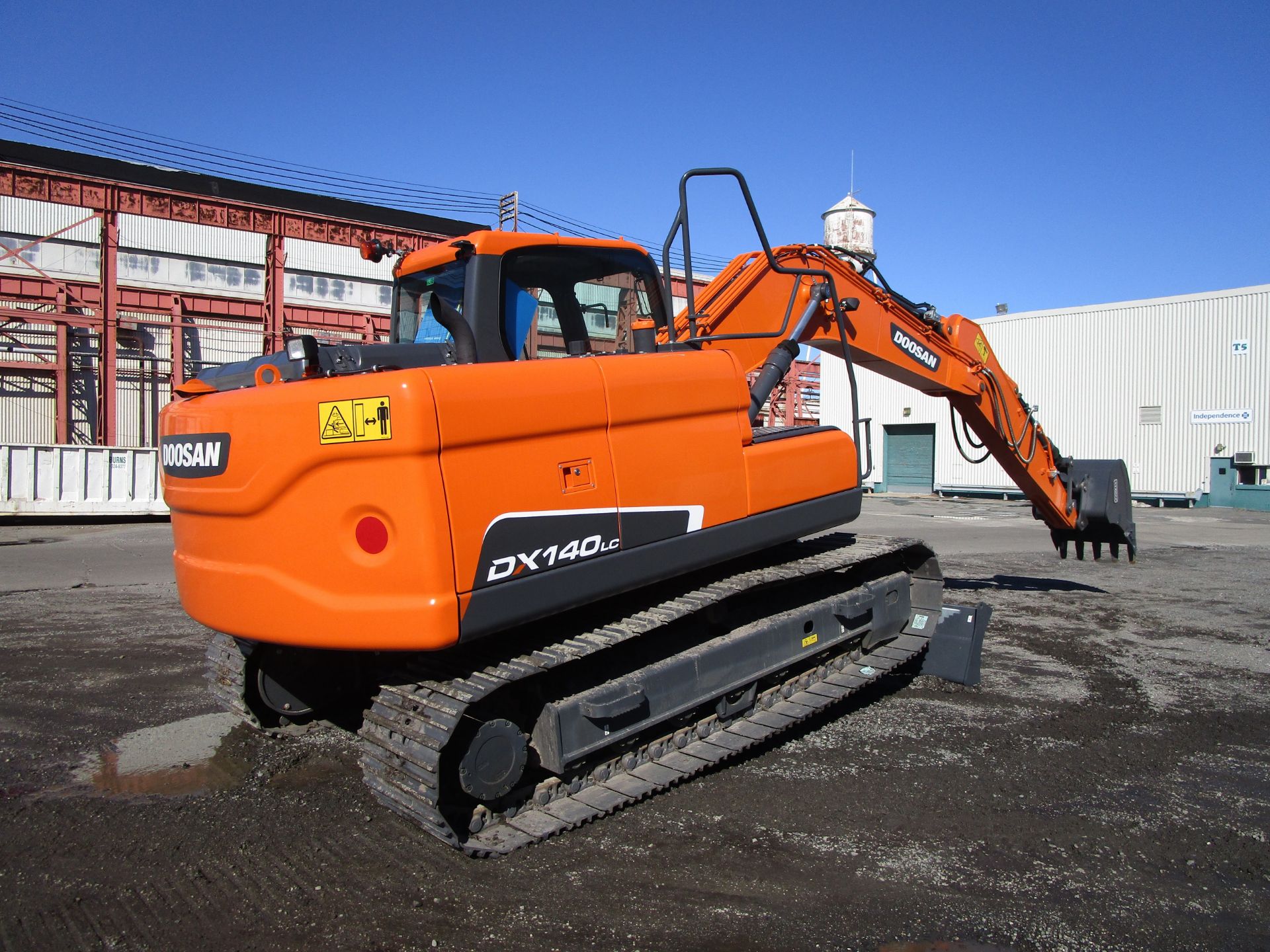 New Unused 2020 Doosan DX140 LC Excavator - Image 12 of 17