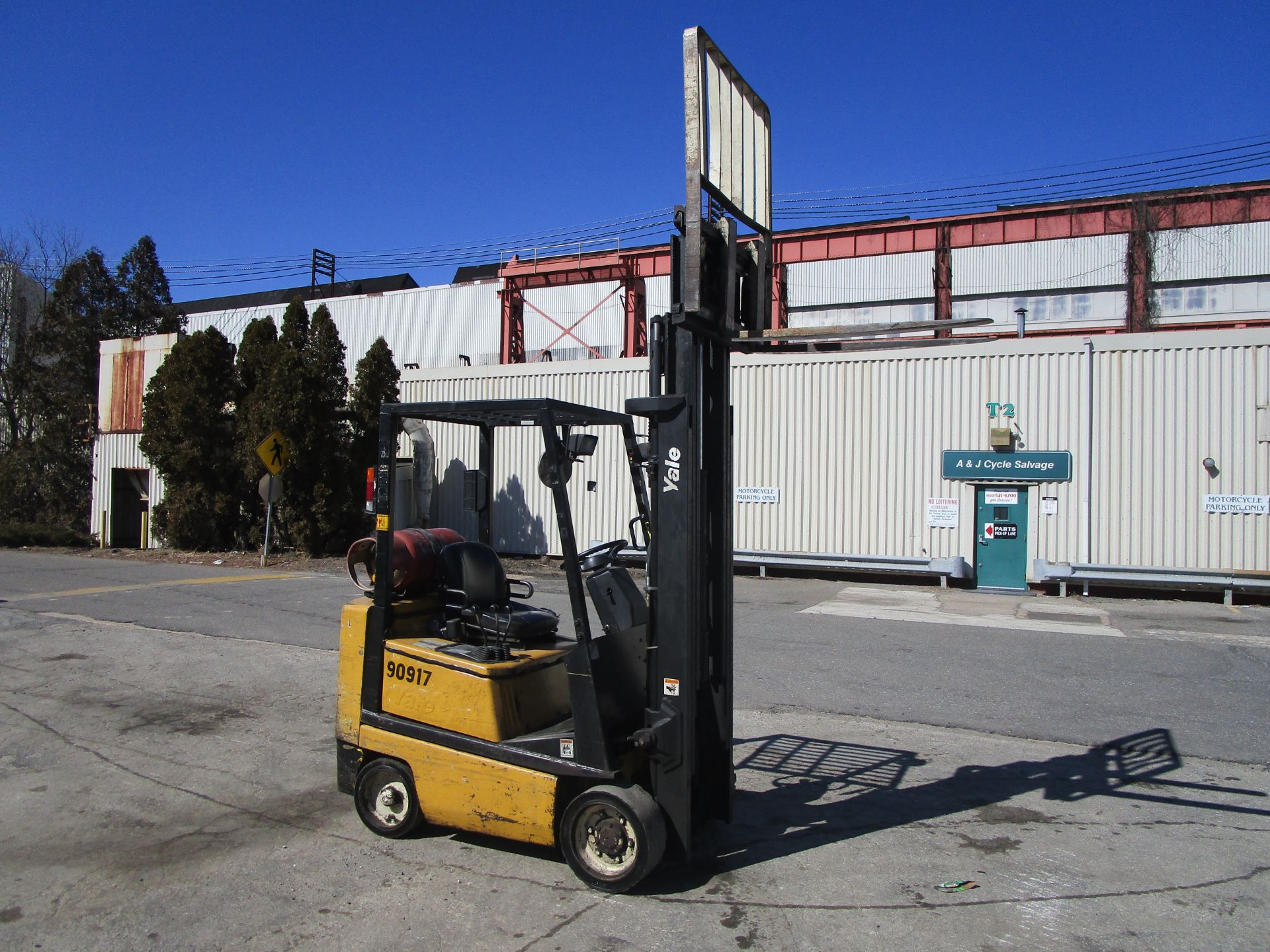 Yale GLC040AF 4,000 lb Forklift - Image 7 of 10