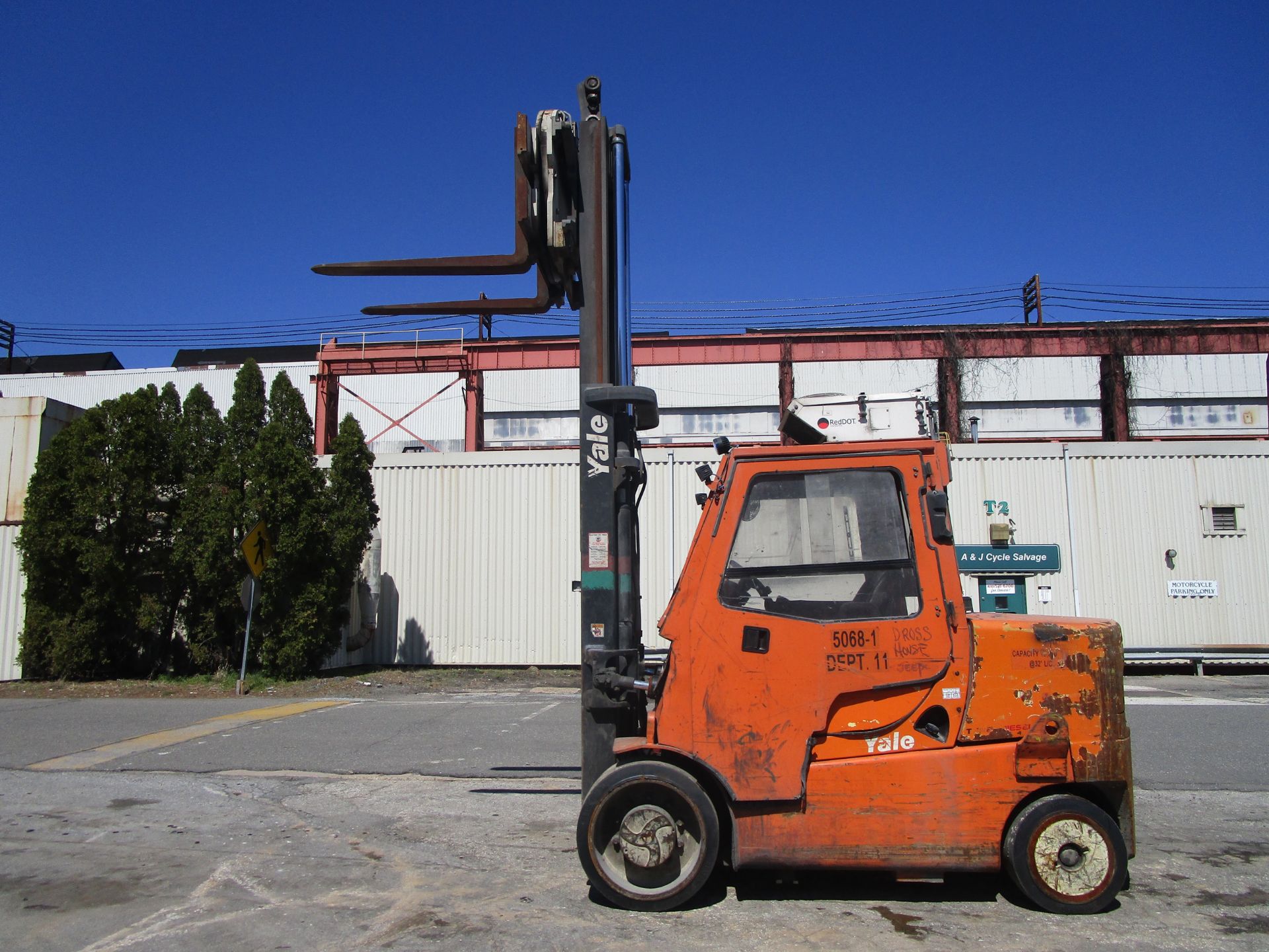 2015 Yale GDC155VX 15,500lb Forklift - Located in Lester, PA - Image 4 of 8