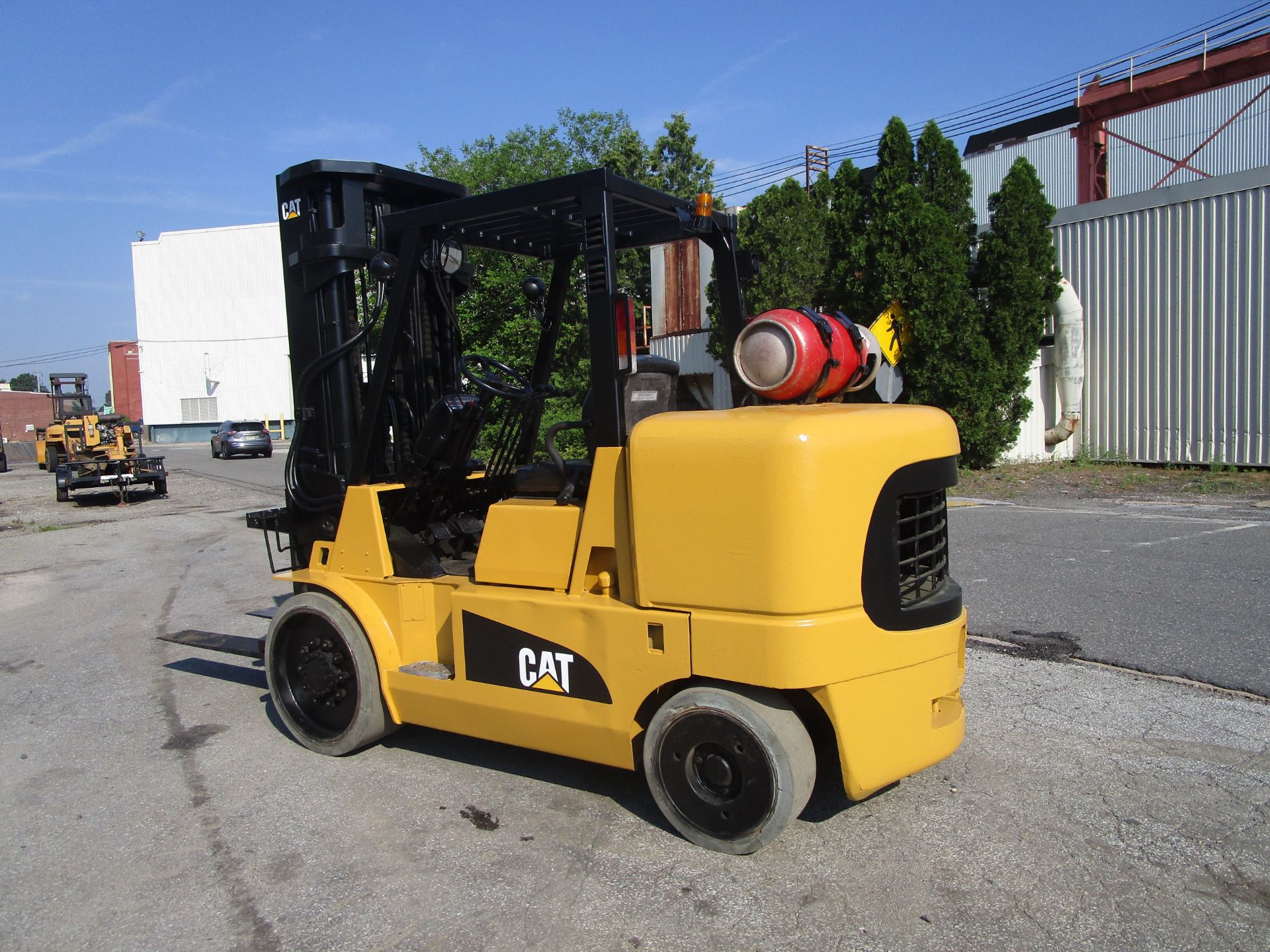 Caterpillar GC60K 13,000lb Forklift - Located in Lester, PA - Image 3 of 10