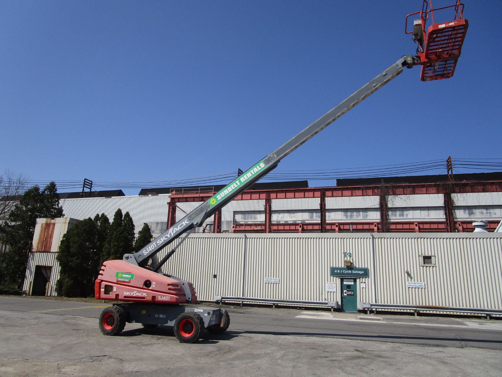 2014 Skyjack SJ40T Boom Lift- Located in Lester, PA - Image 6 of 8